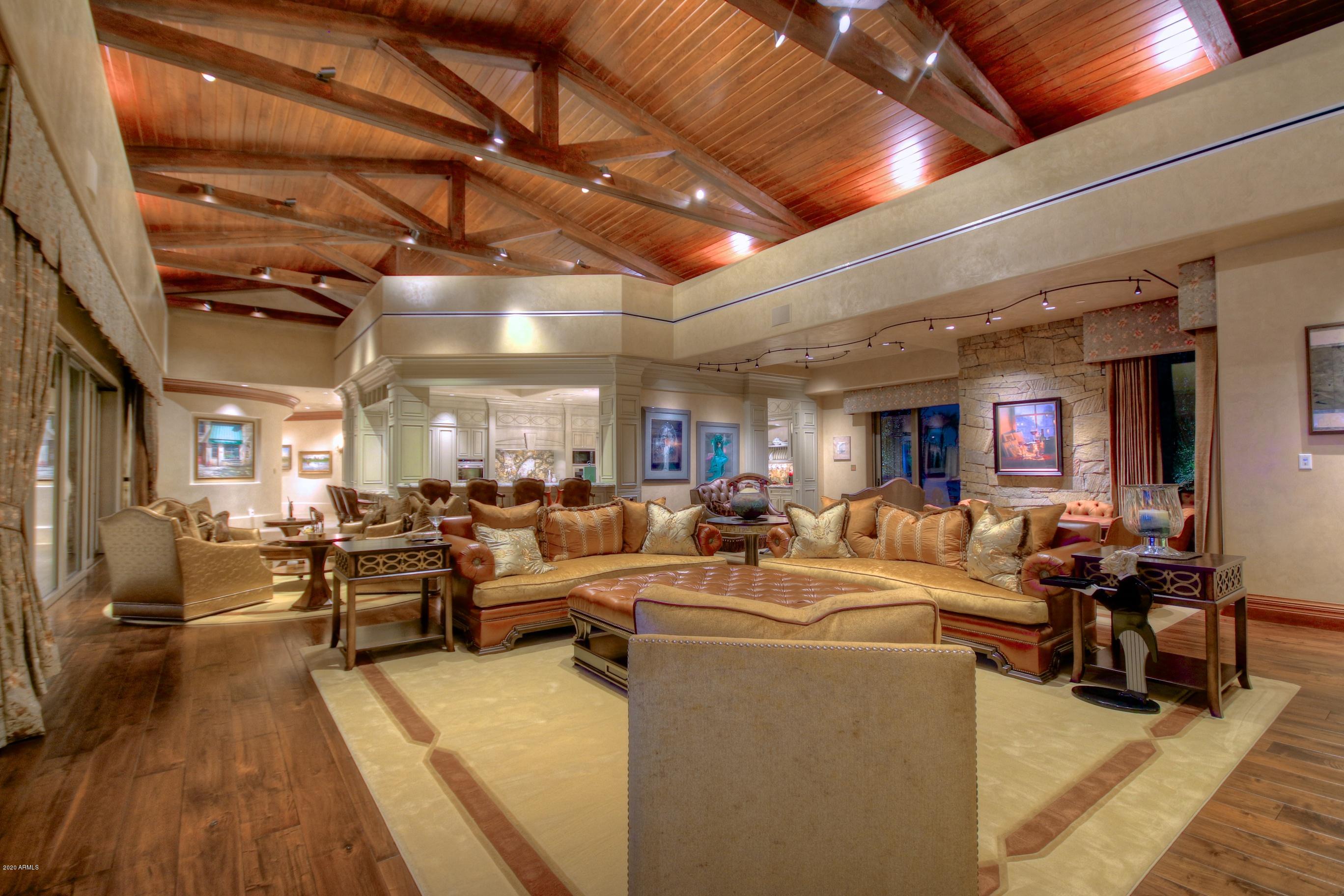 CAMELBACK LANDS - Residential