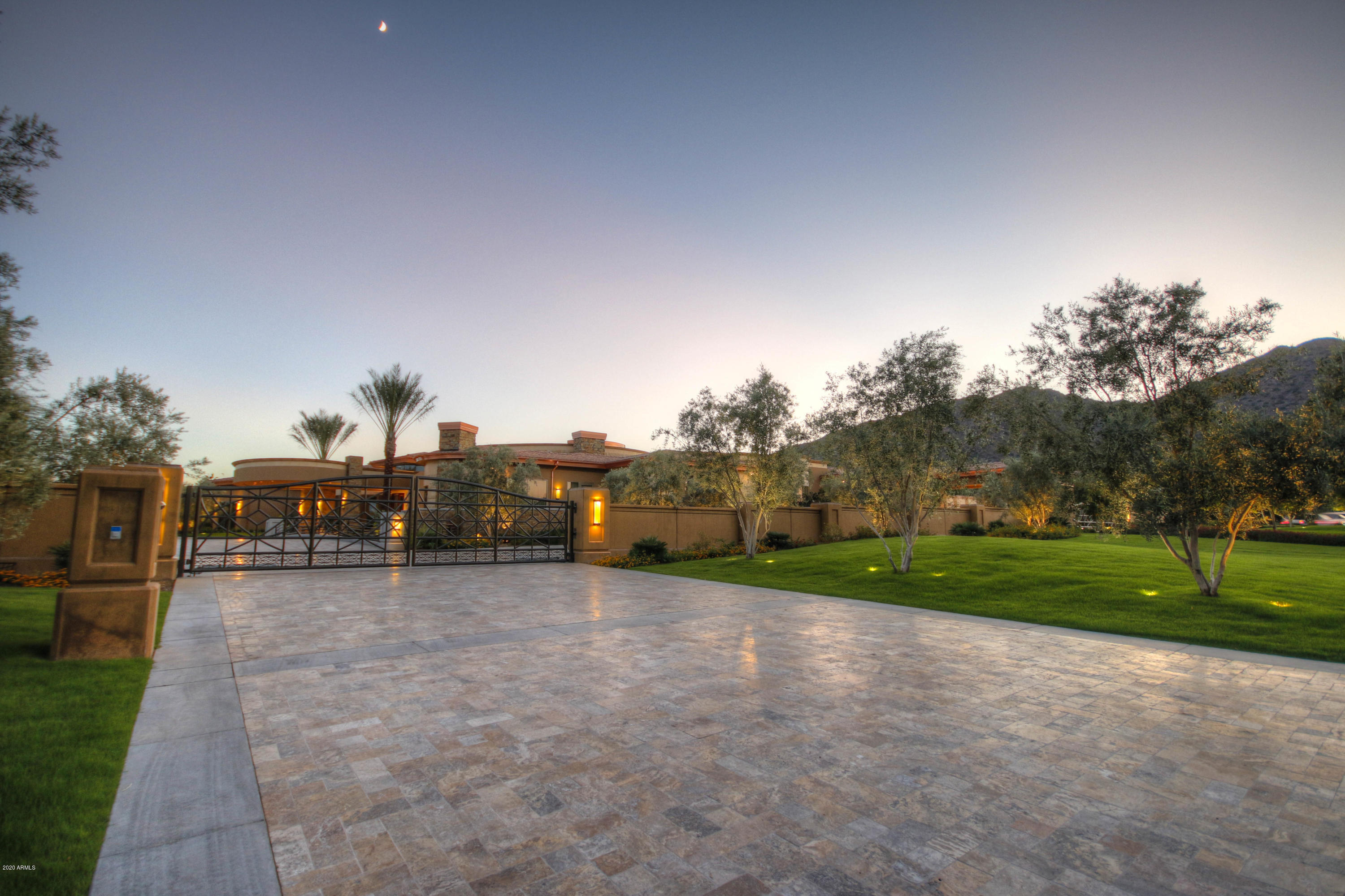 CAMELBACK LANDS - Residential
