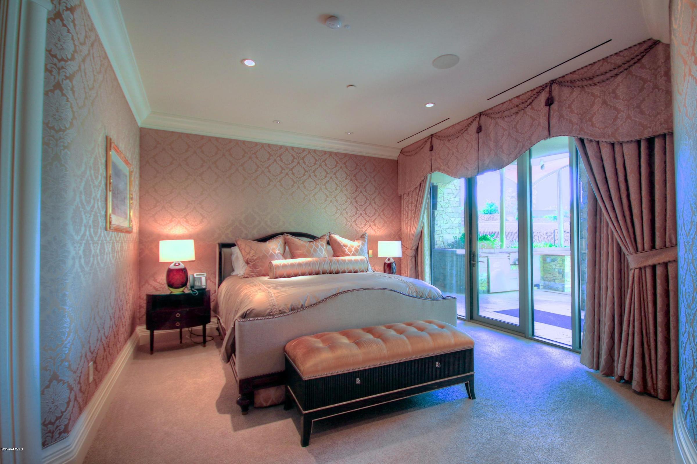 CAMELBACK LANDS - Residential