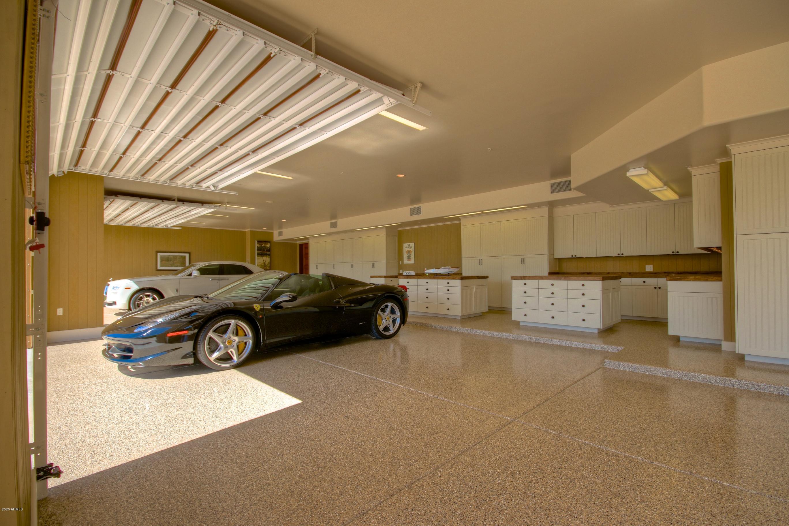 CAMELBACK LANDS - Residential