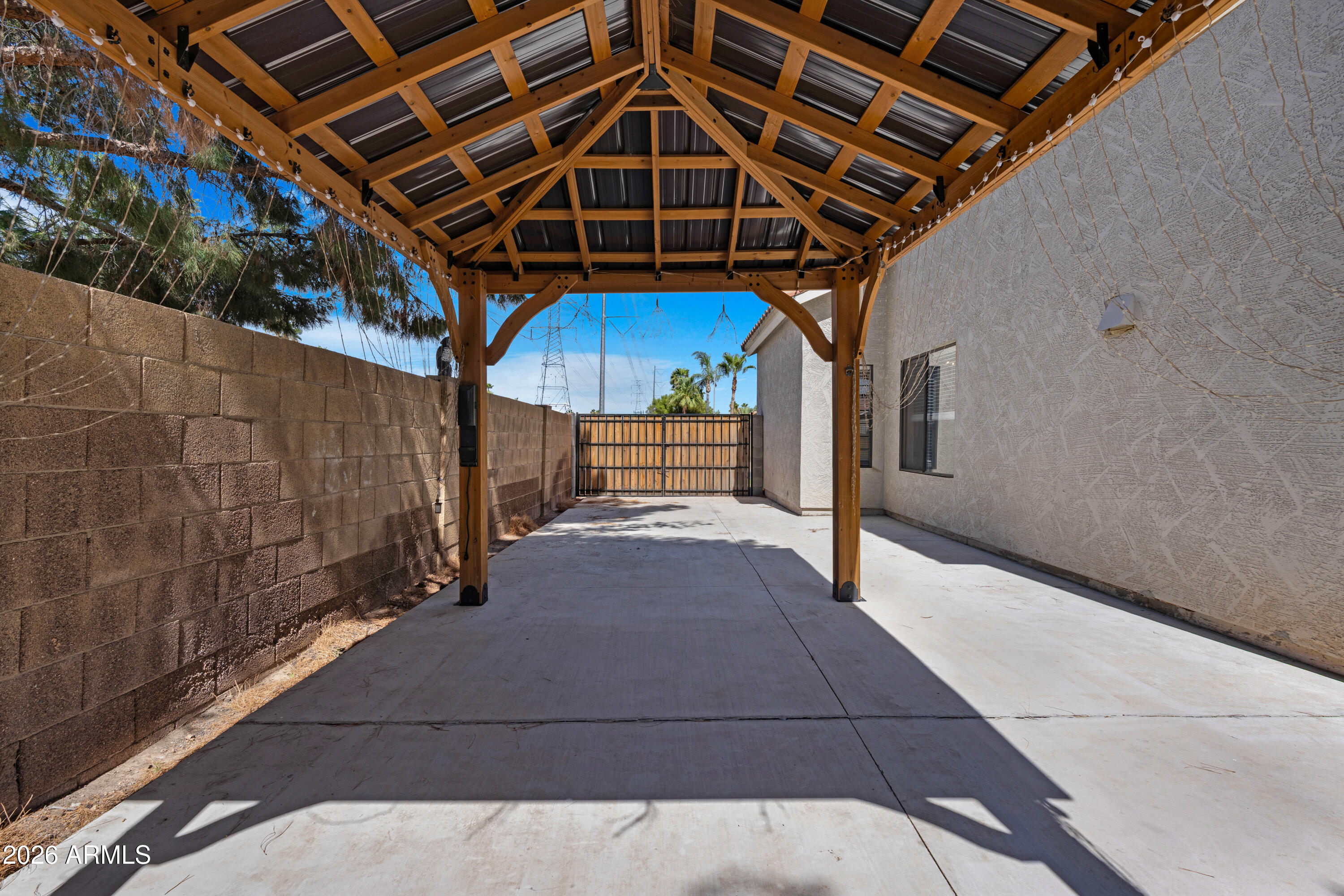 ESQUIRE VILLAGE AMD - Residential