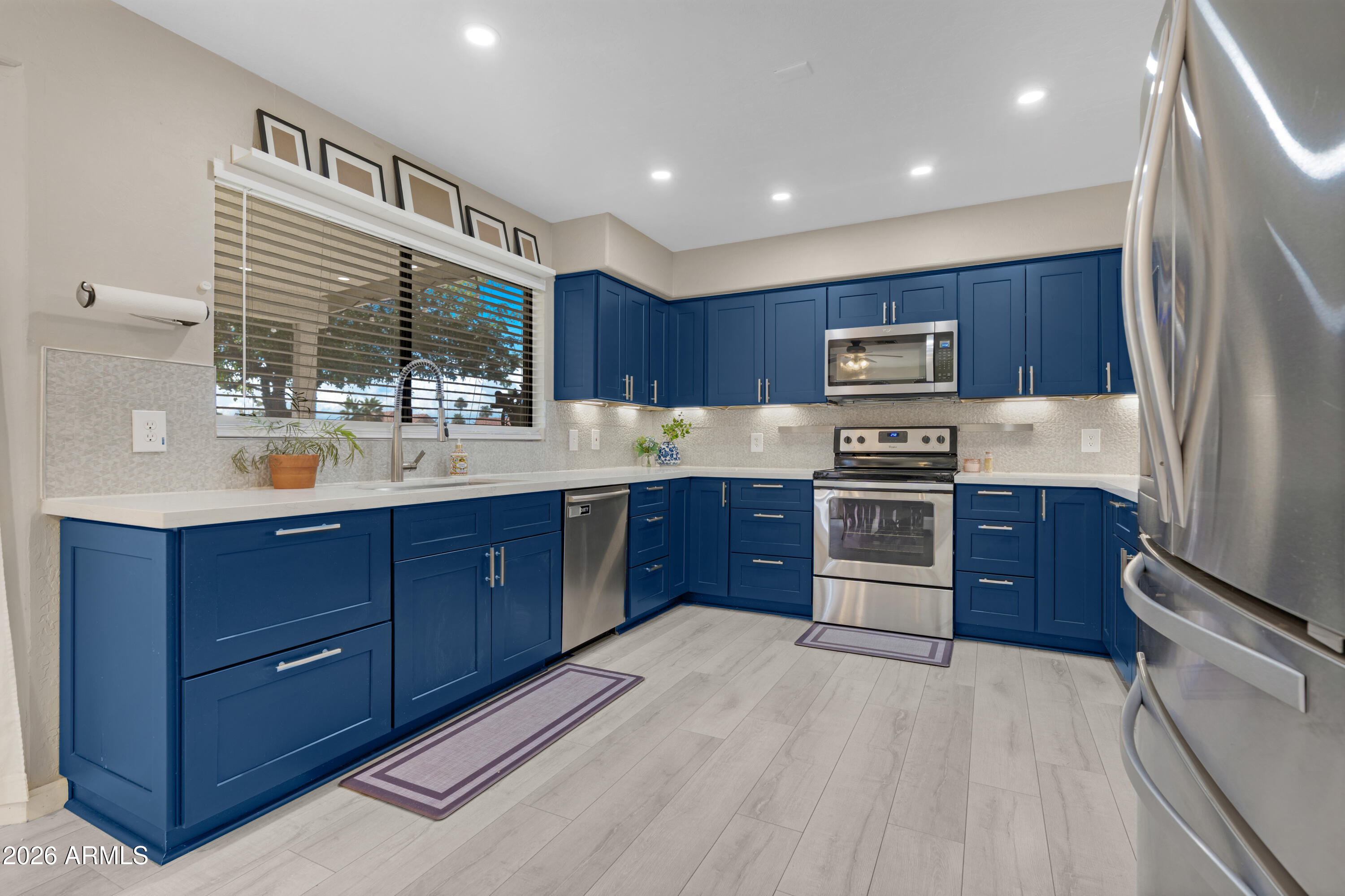 ESQUIRE VILLAGE AMD - Residential