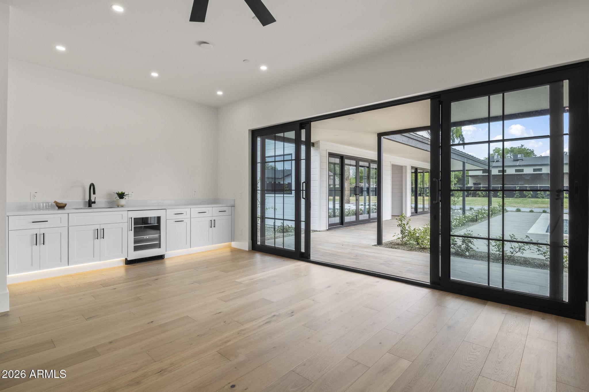 SUNBURST FARMS EAST 3 - Residential