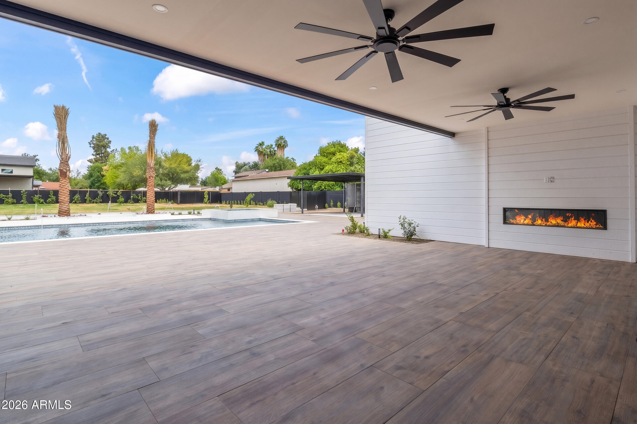 SUNBURST FARMS EAST 3 - Residential