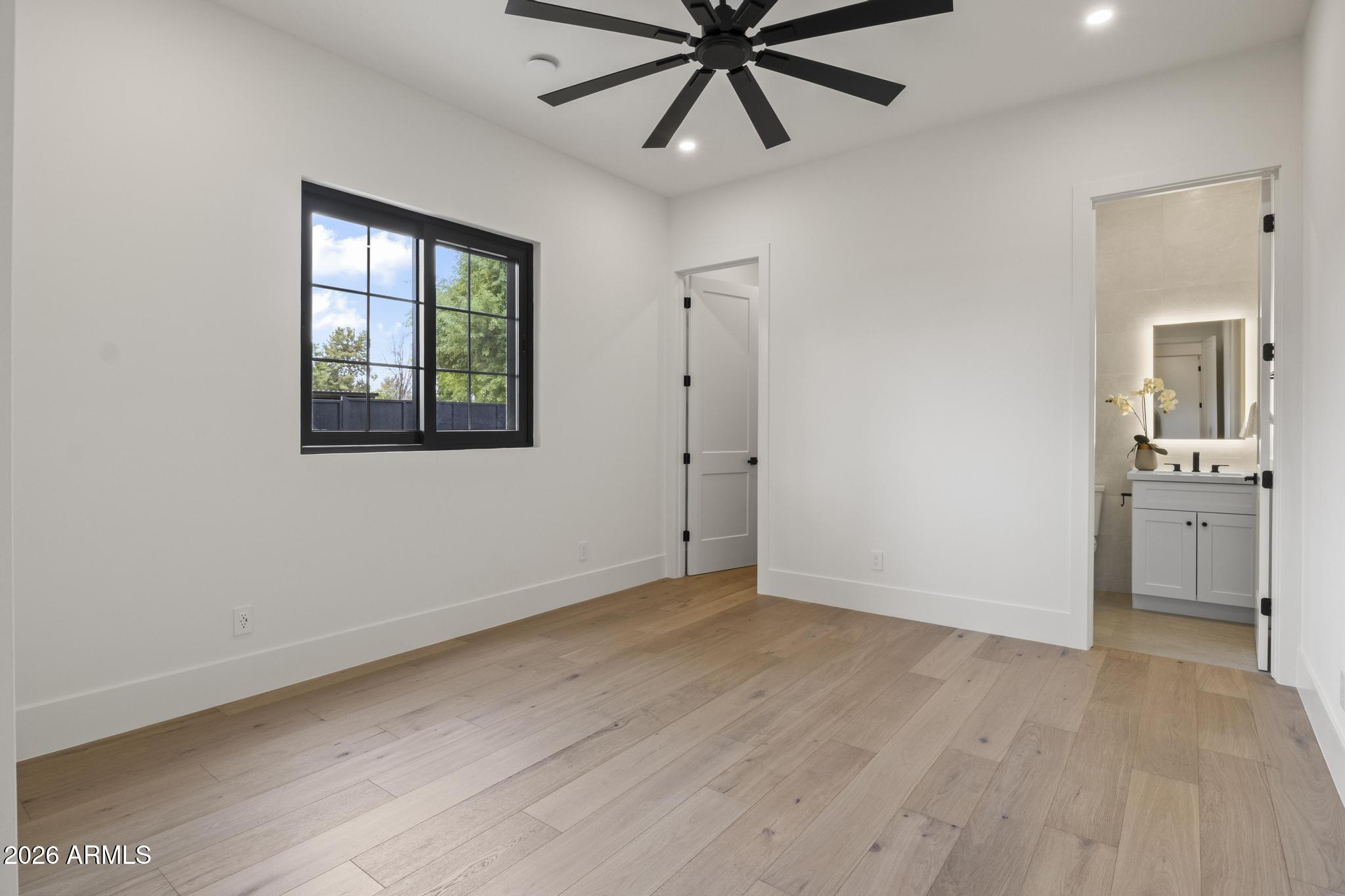 SUNBURST FARMS EAST 3 - Residential