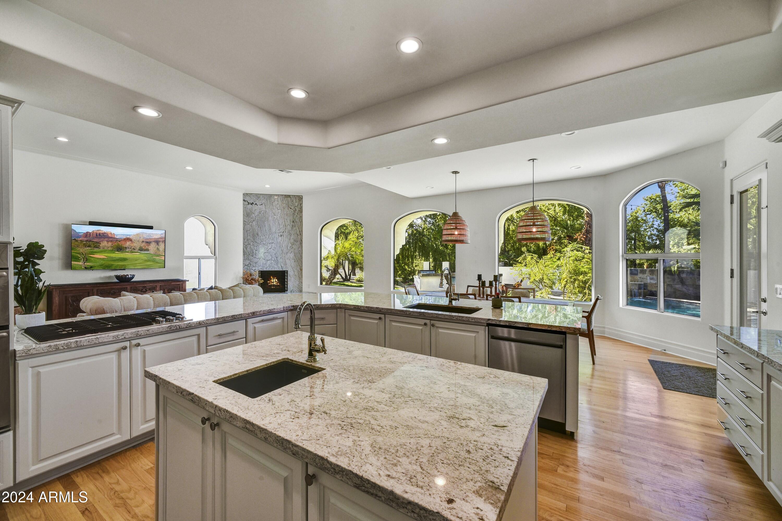 CAMELBACK COUNTRY ESTATES UNIT 2 - Residential