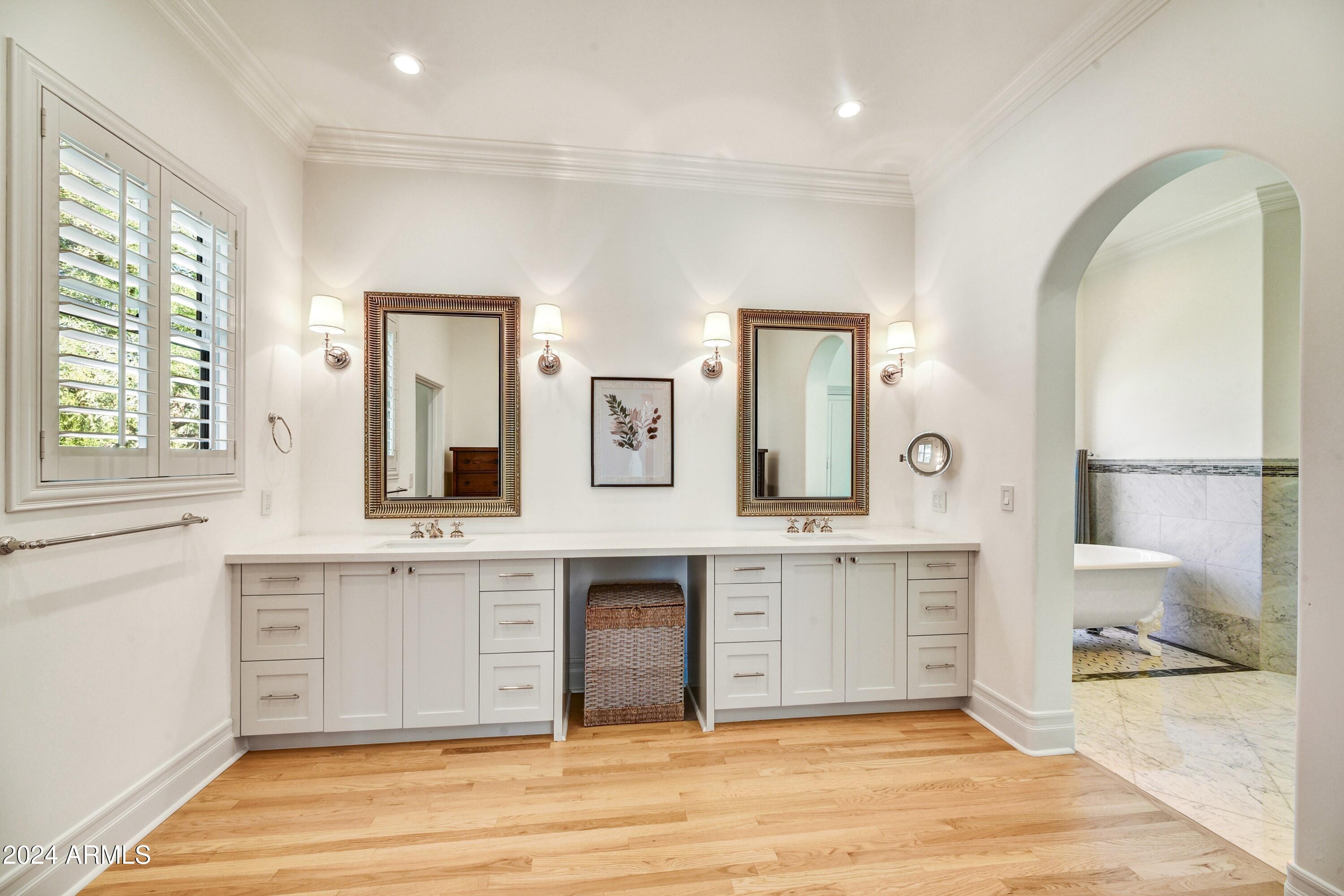 CAMELBACK COUNTRY ESTATES UNIT 2 - Residential
