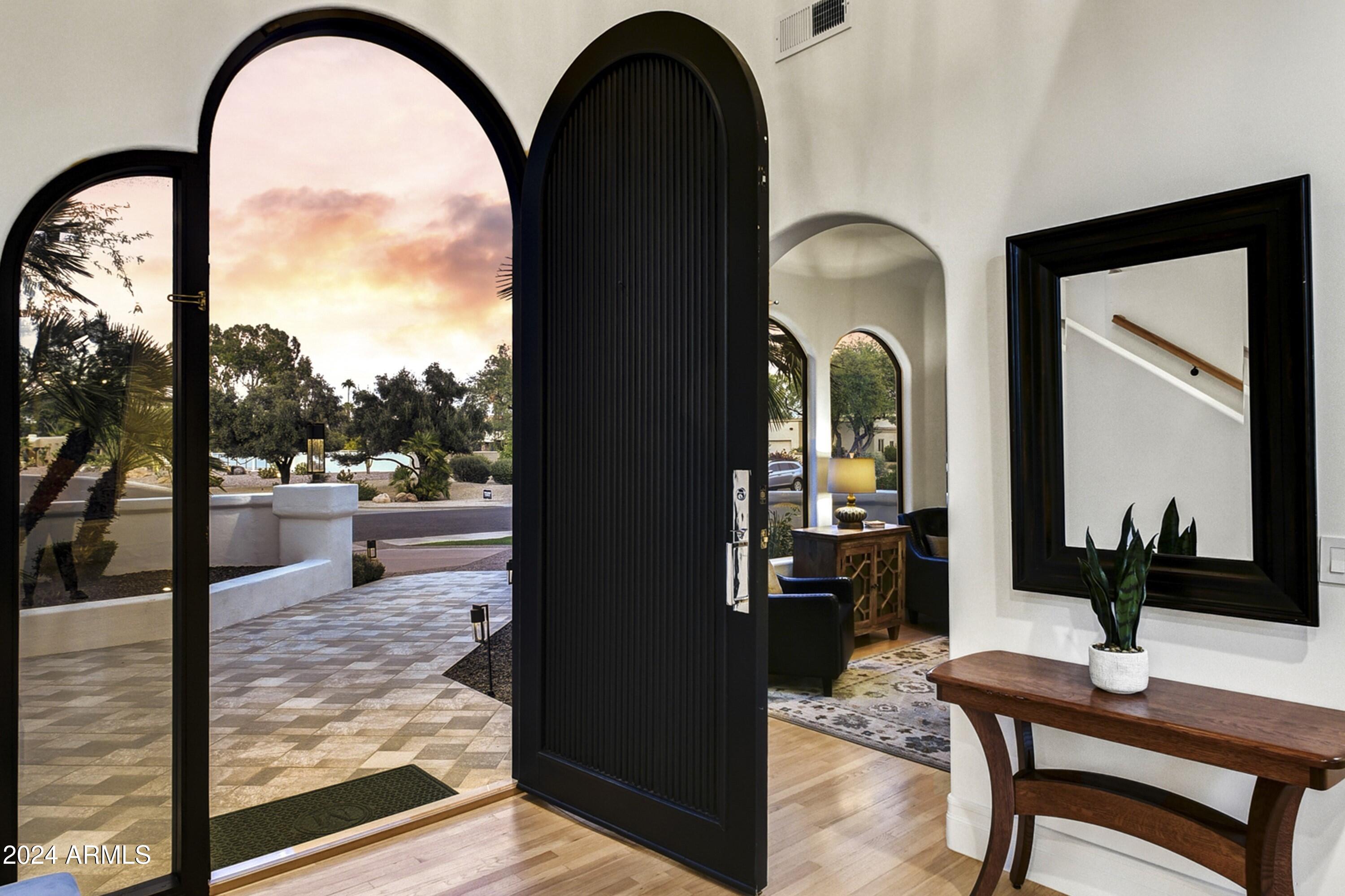 CAMELBACK COUNTRY ESTATES UNIT 2 - Residential