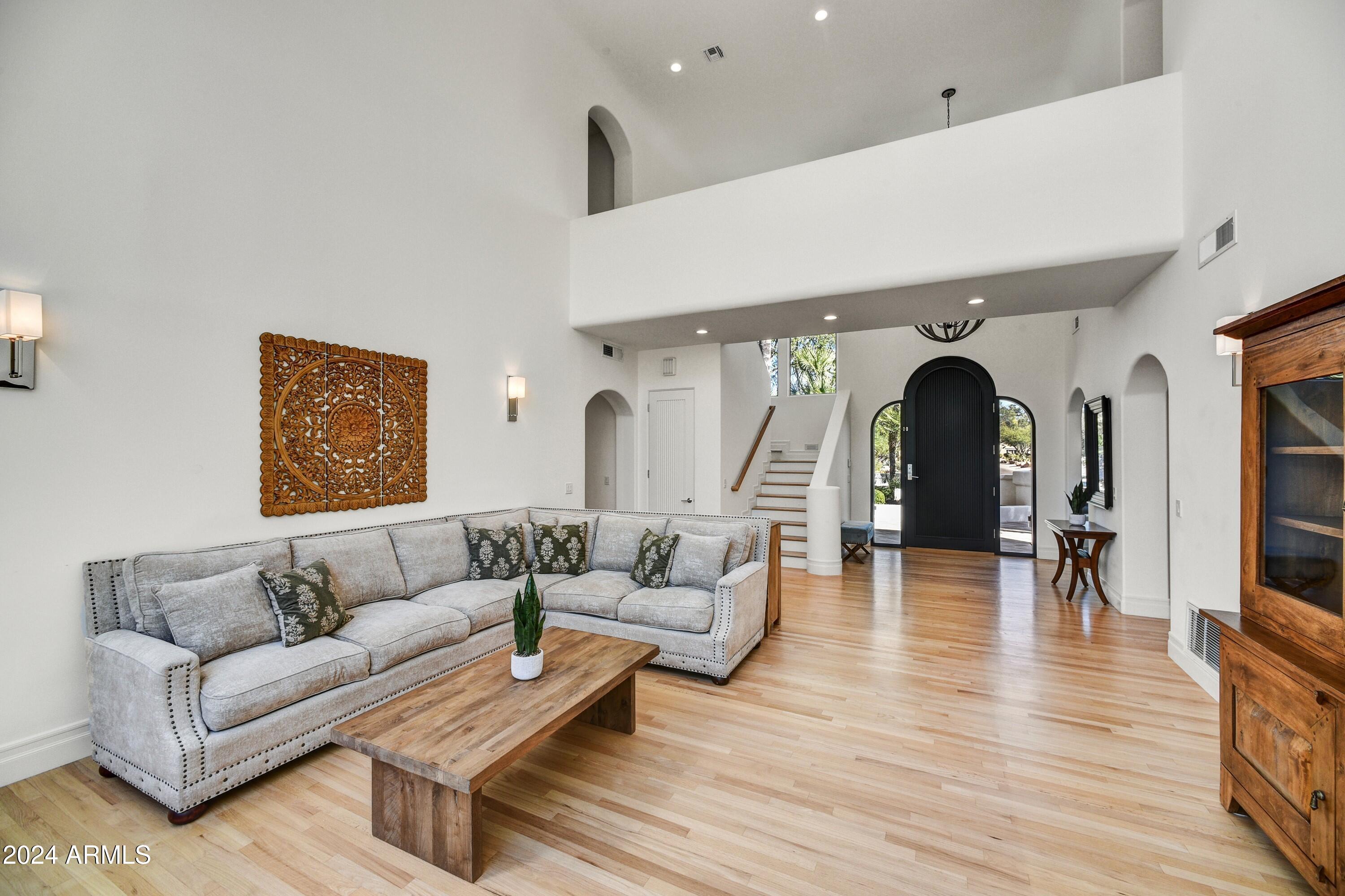 CAMELBACK COUNTRY ESTATES UNIT 2 - Residential