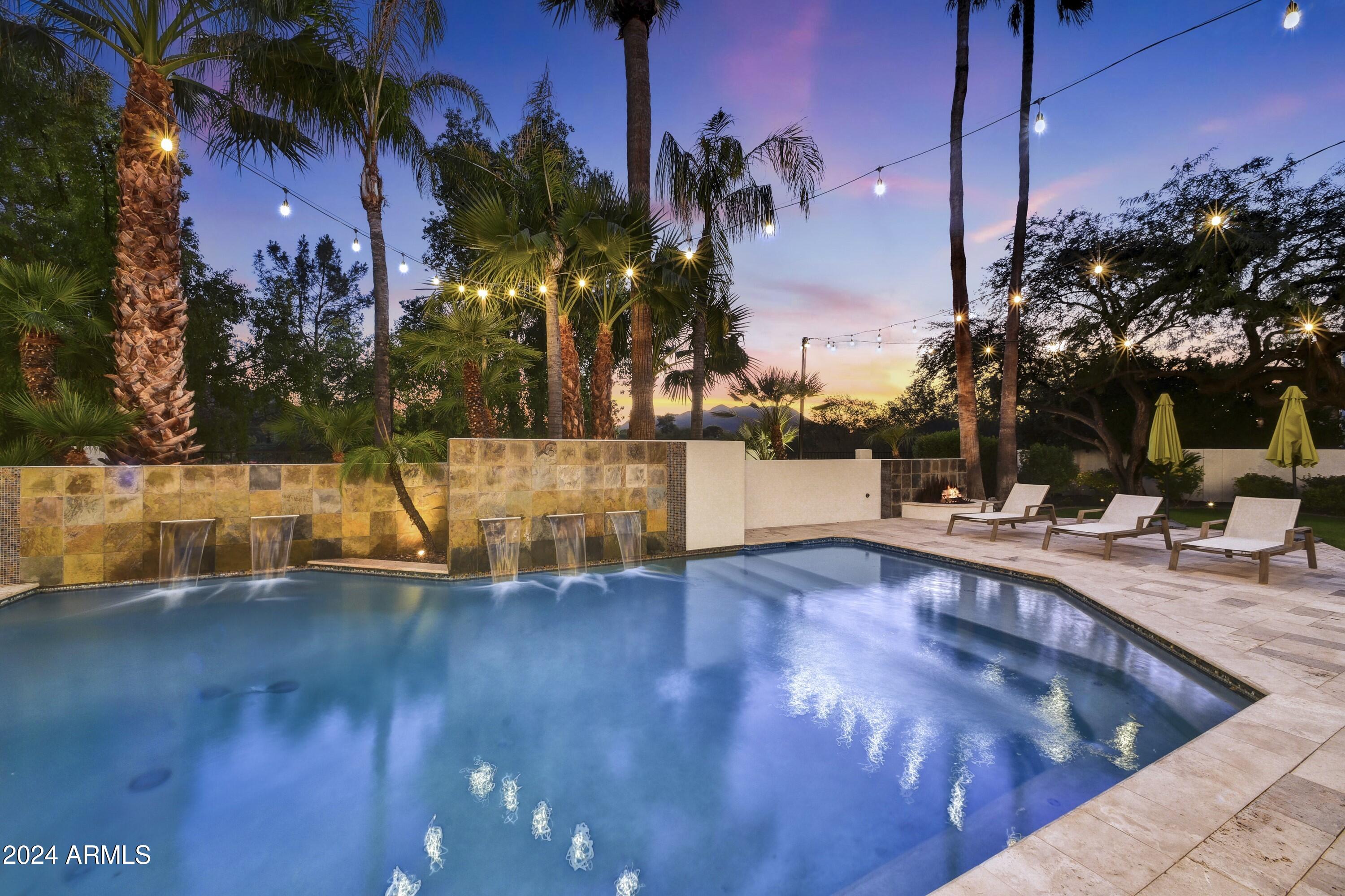 CAMELBACK COUNTRY ESTATES UNIT 2 - Residential