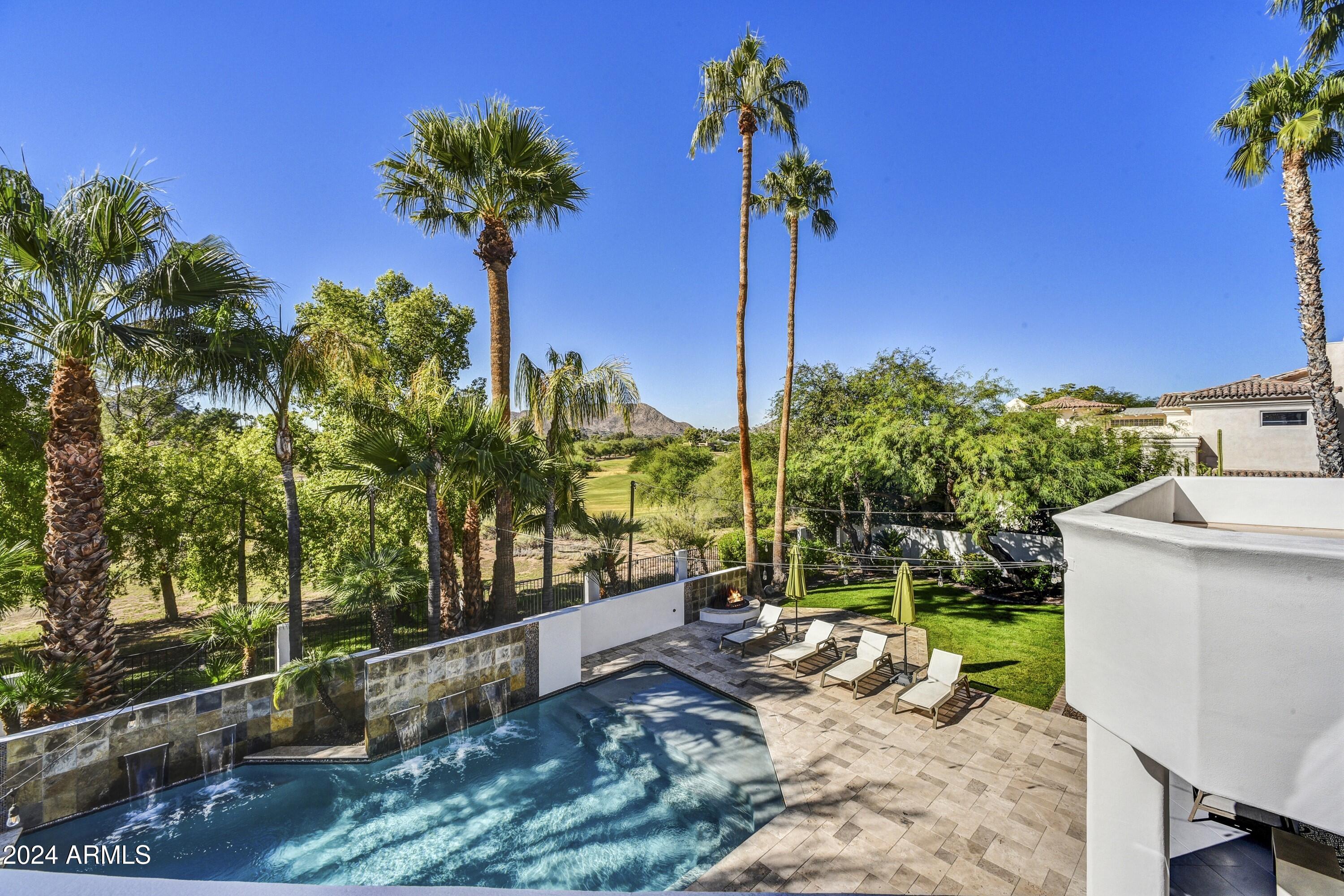 CAMELBACK COUNTRY ESTATES UNIT 2 - Residential