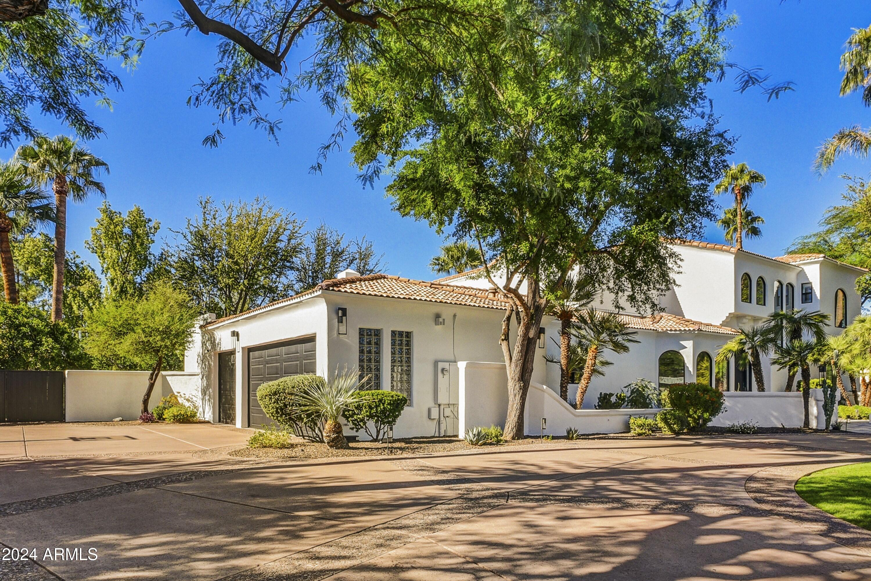 CAMELBACK COUNTRY ESTATES UNIT 2 - Residential
