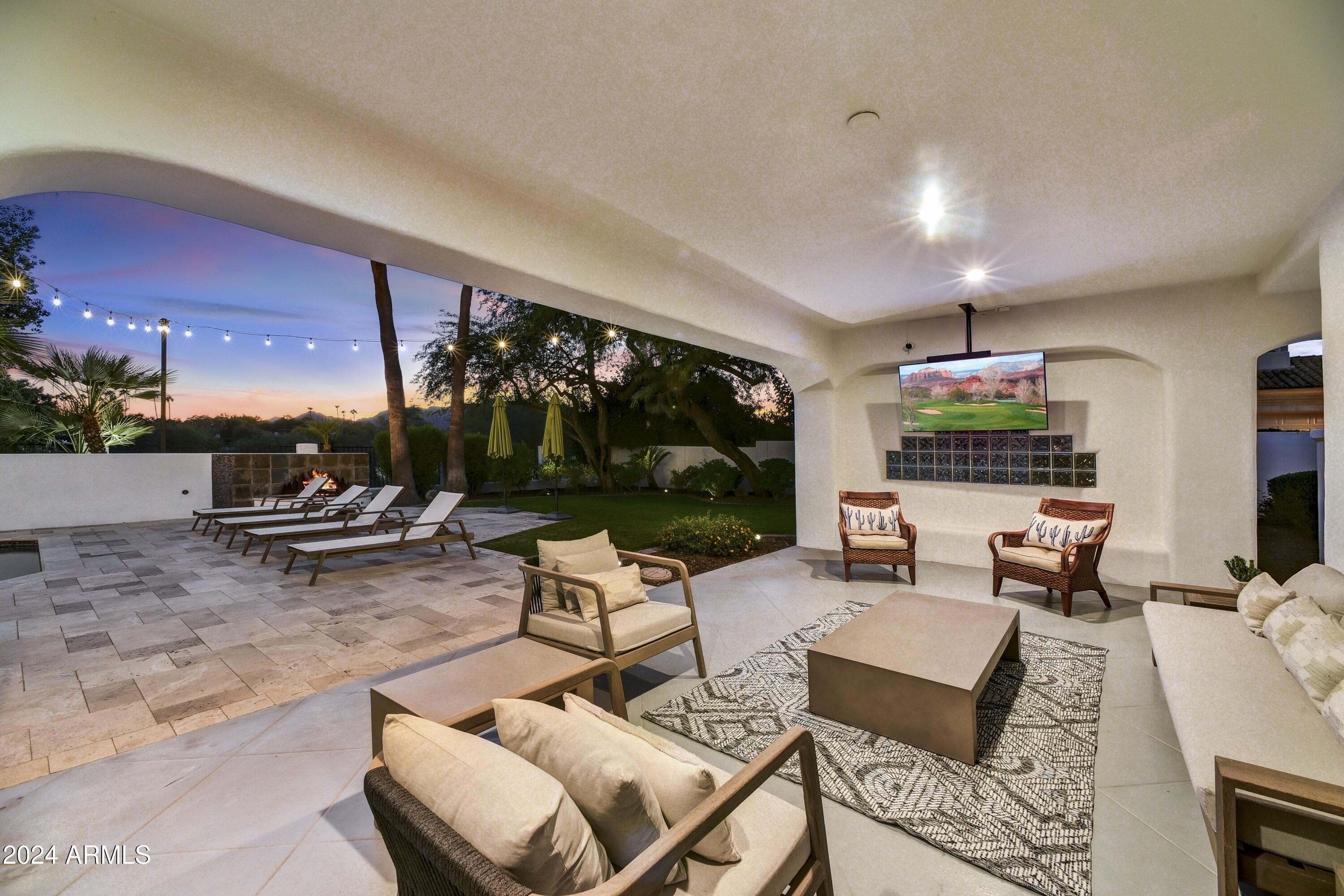 CAMELBACK COUNTRY ESTATES UNIT 2 - Residential