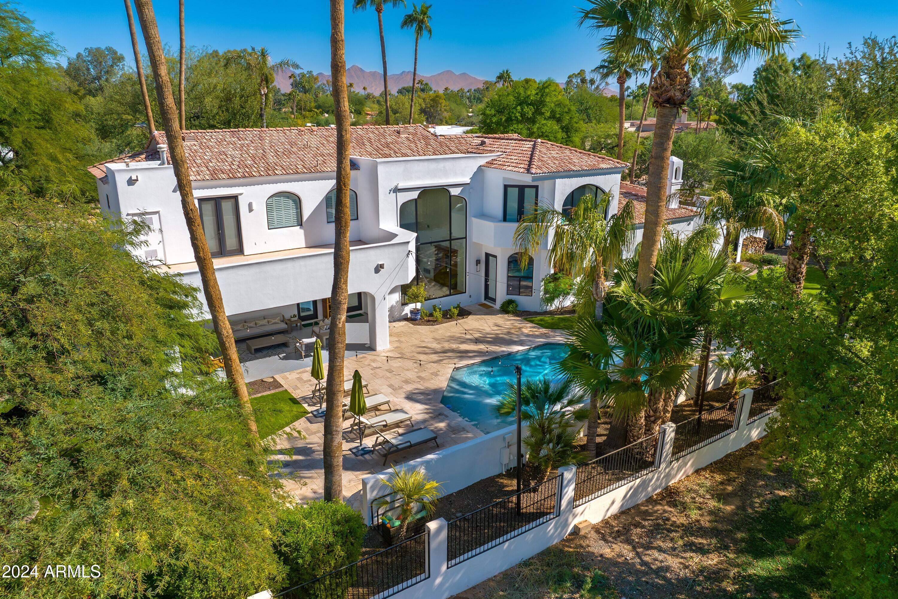 CAMELBACK COUNTRY ESTATES UNIT 2 - Residential