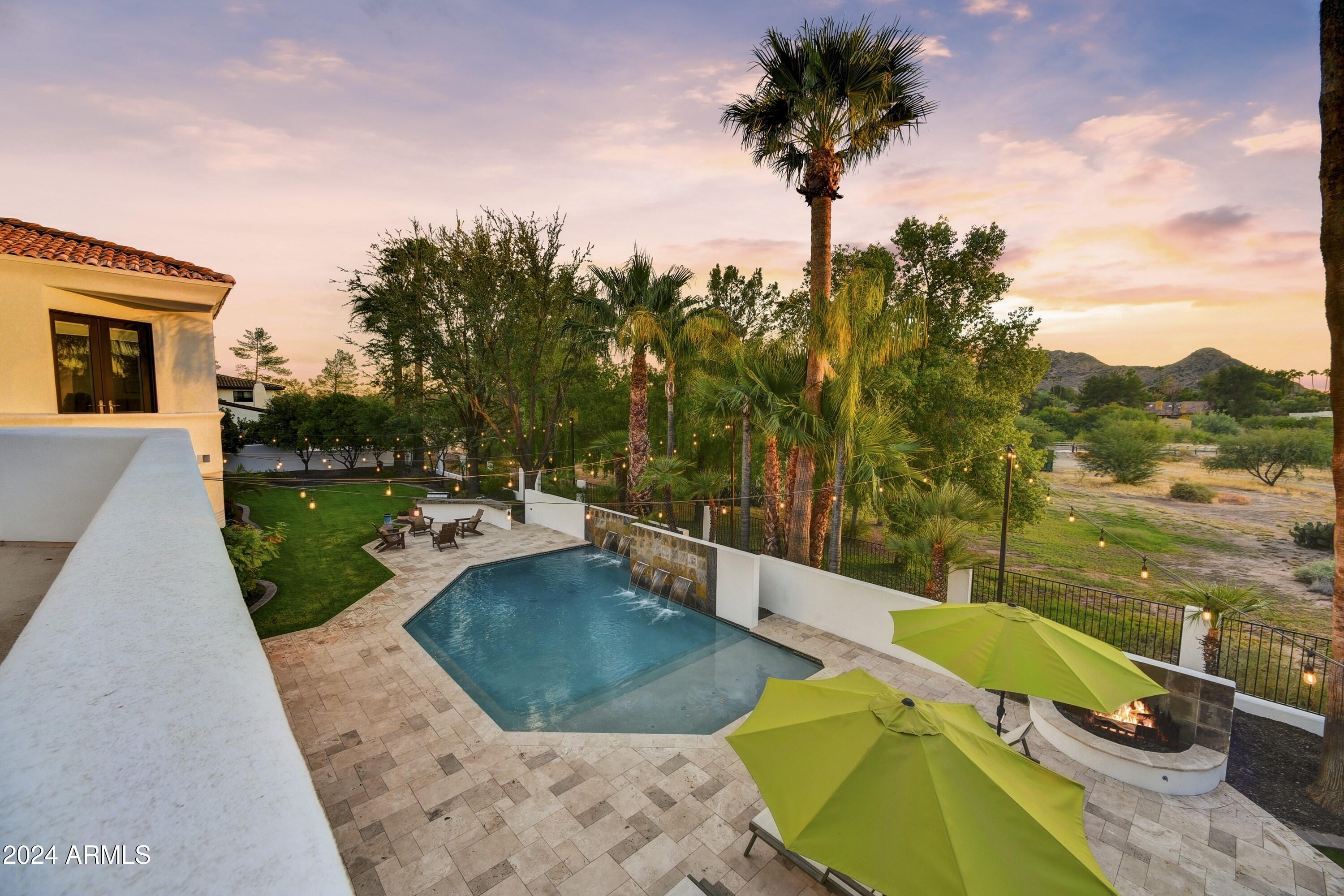 CAMELBACK COUNTRY ESTATES UNIT 2 - Residential