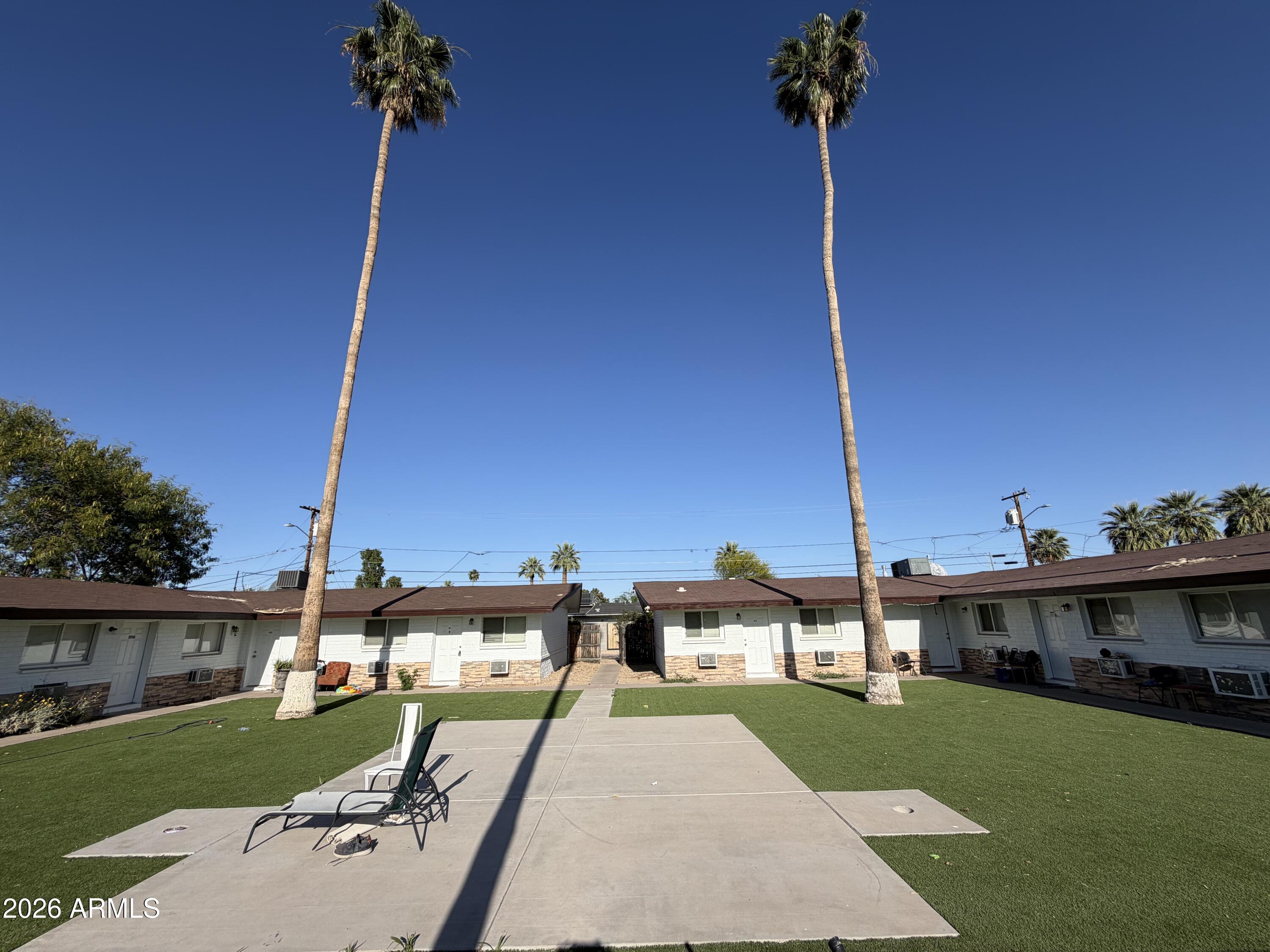 HOLIDAY PARK - Residential Income