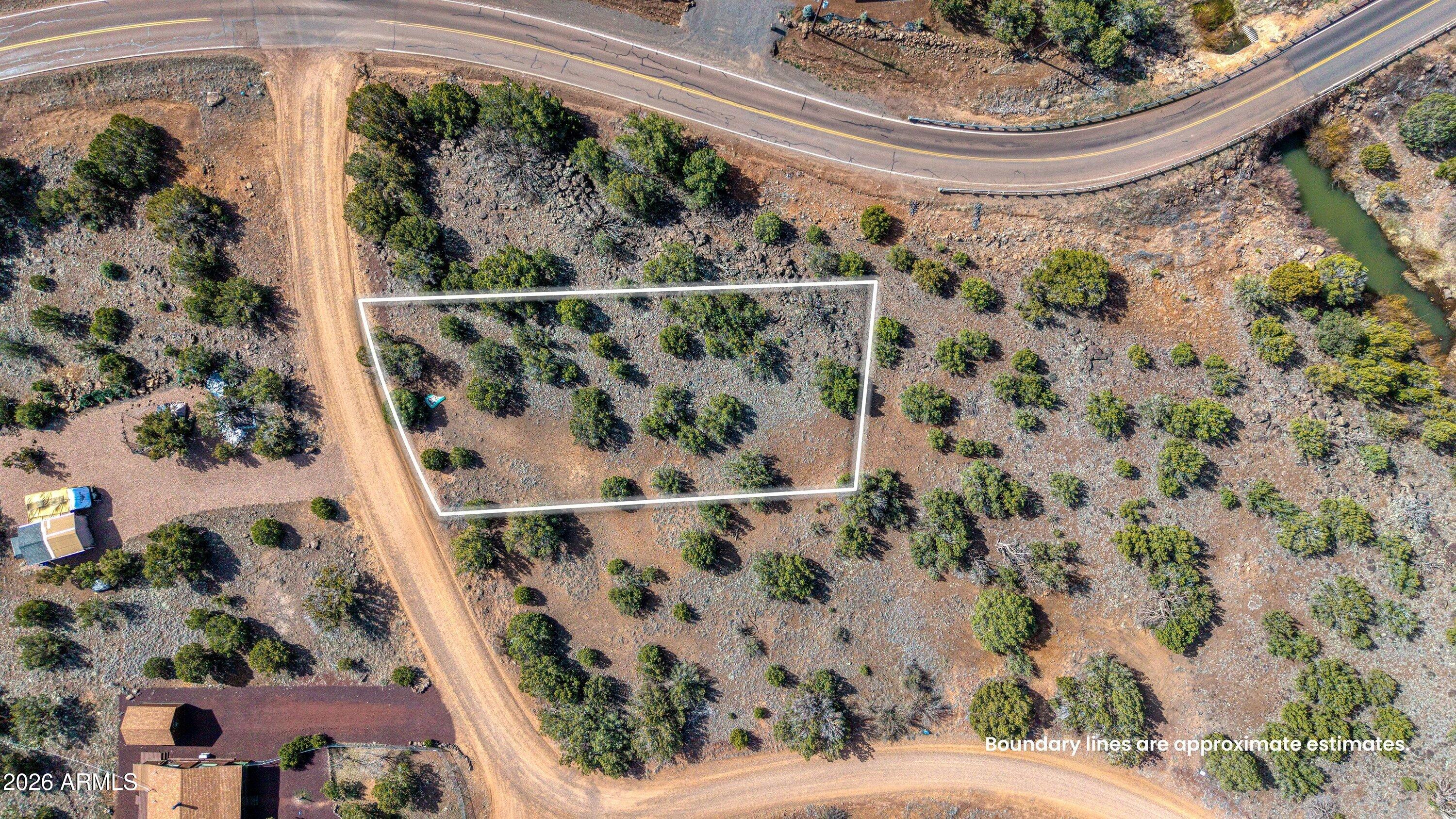WHITE MOUNTAIN LAKES UNIT 3 - Land