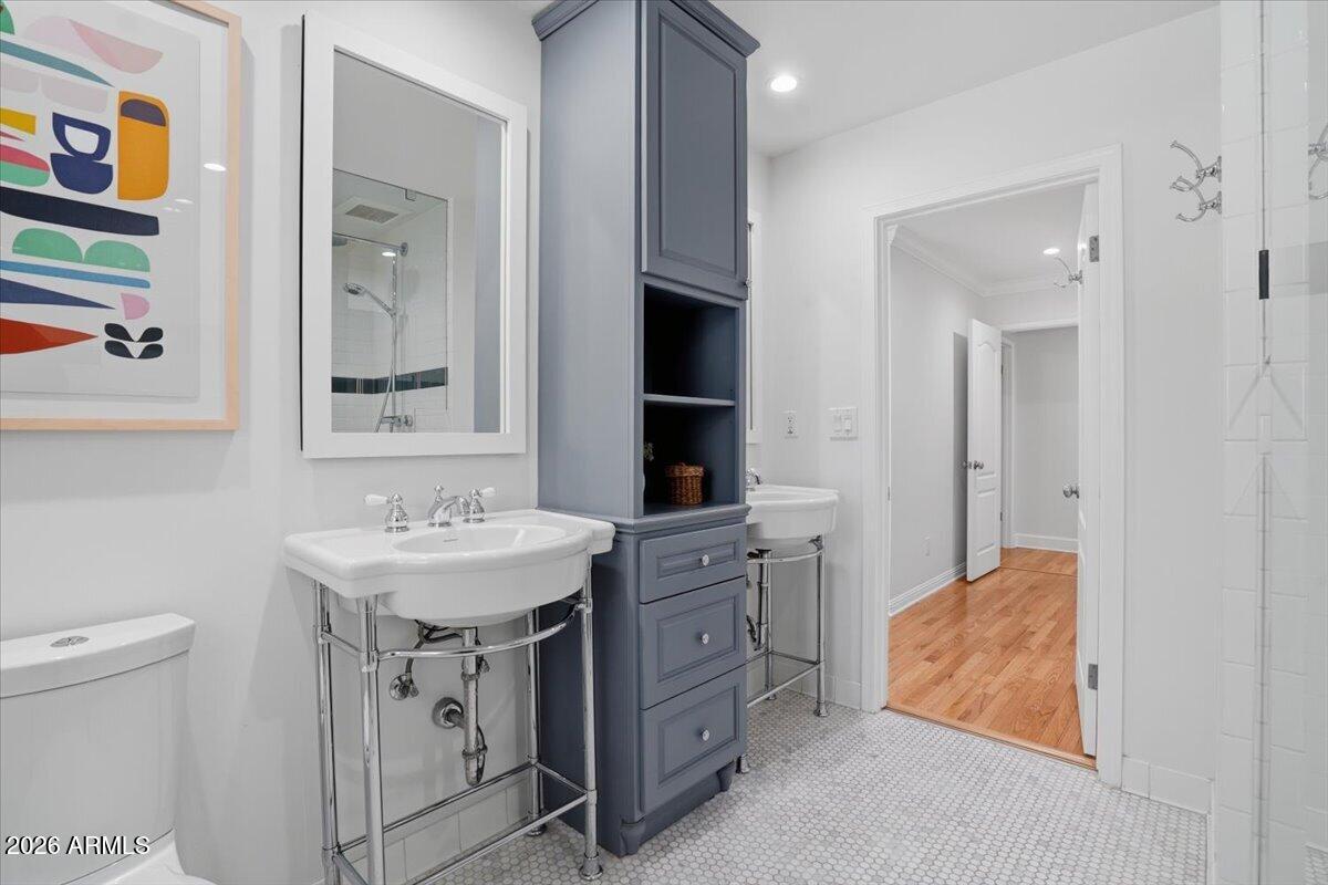NORTHWOOD 2 - Residential