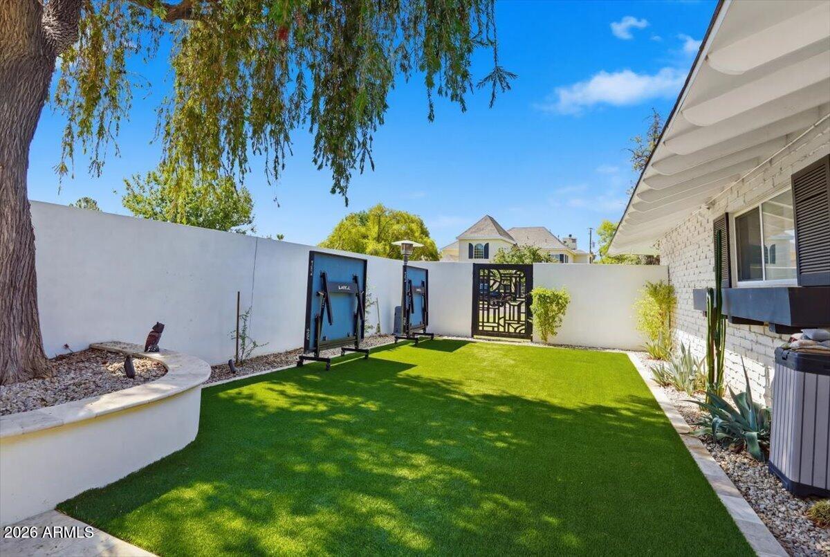 NORTHWOOD 2 - Residential