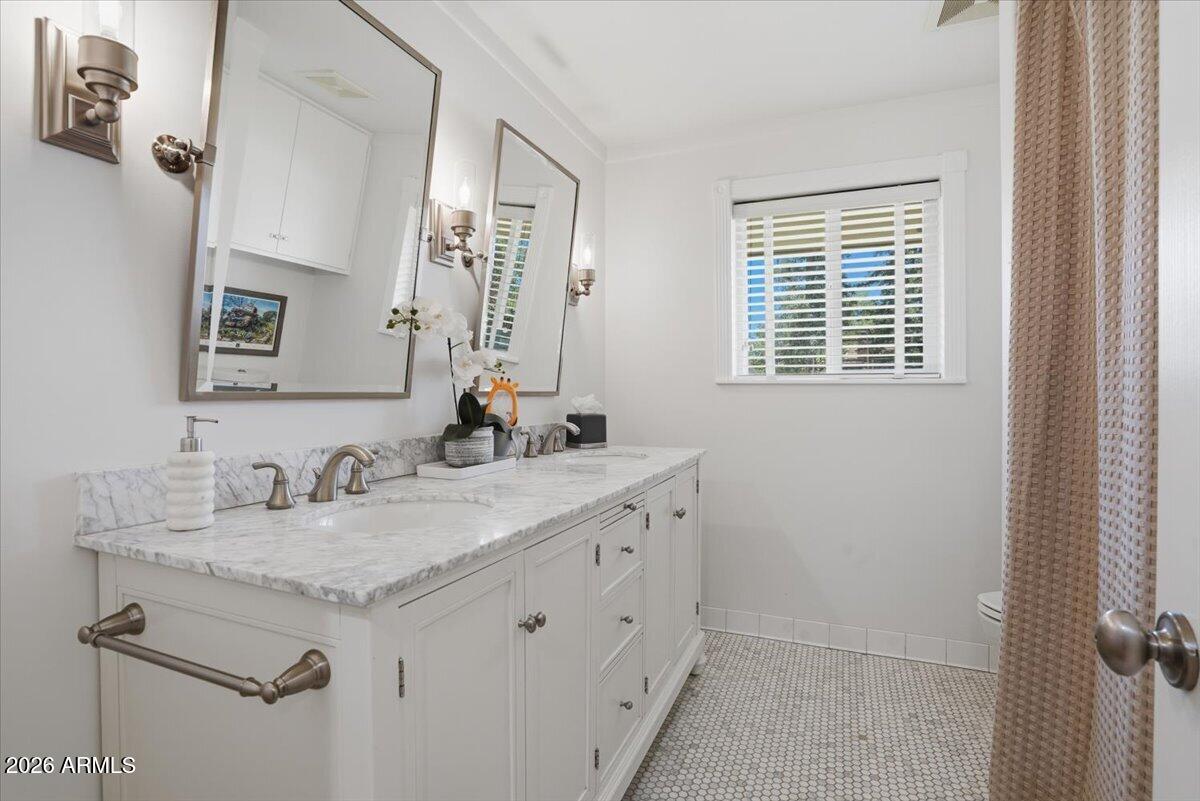 NORTHWOOD 2 - Residential