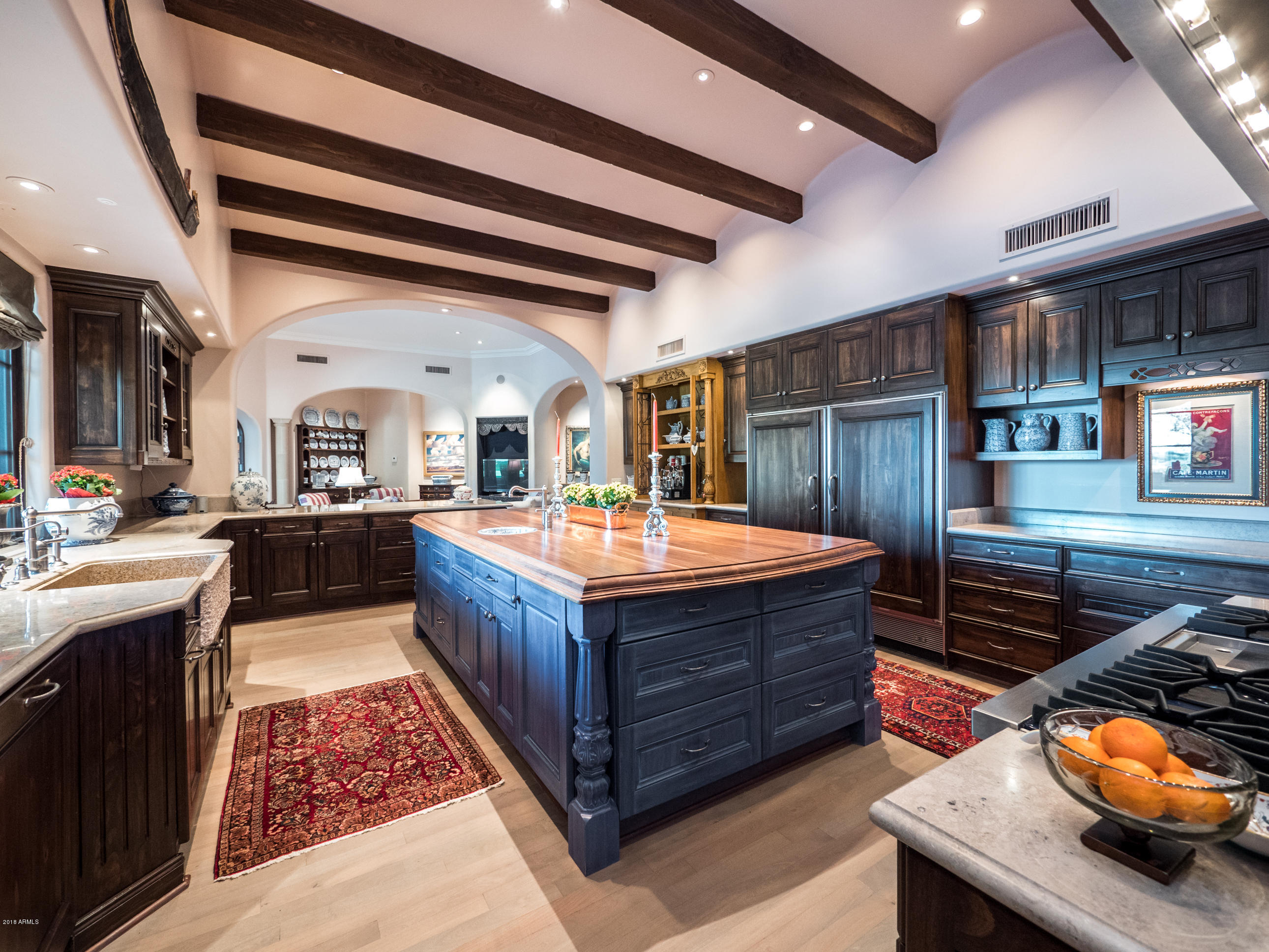 DESERT FOOTHILLS MANOR LOTS 1 & 2 REPLAT - Residential