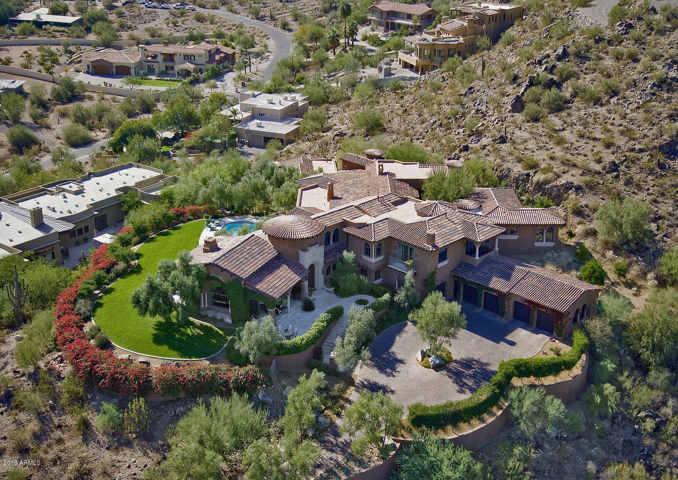 DESERT FOOTHILLS MANOR LOTS 1 & 2 REPLAT - Residential