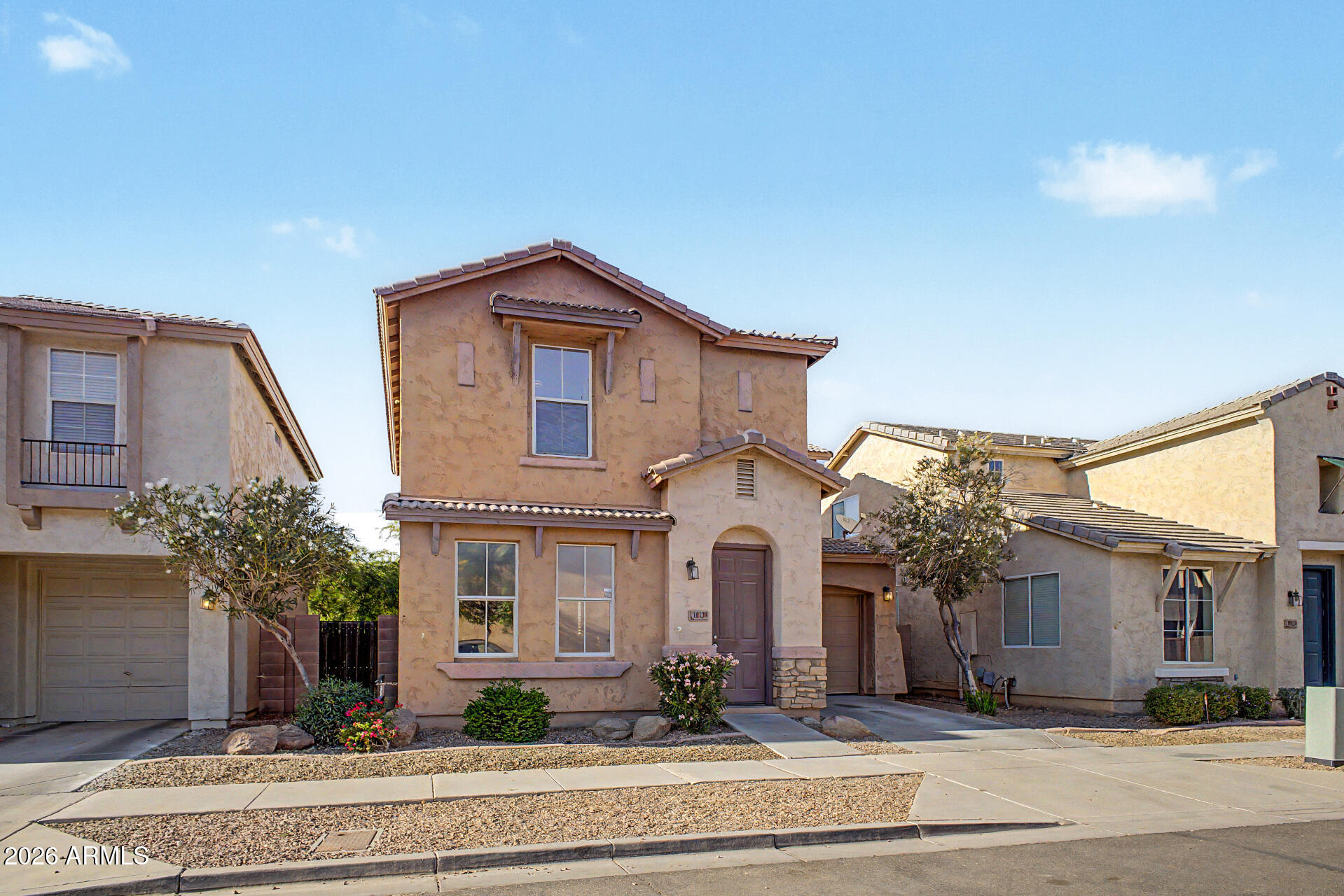 PALISADES AT COUNTRY PLACE - Residential