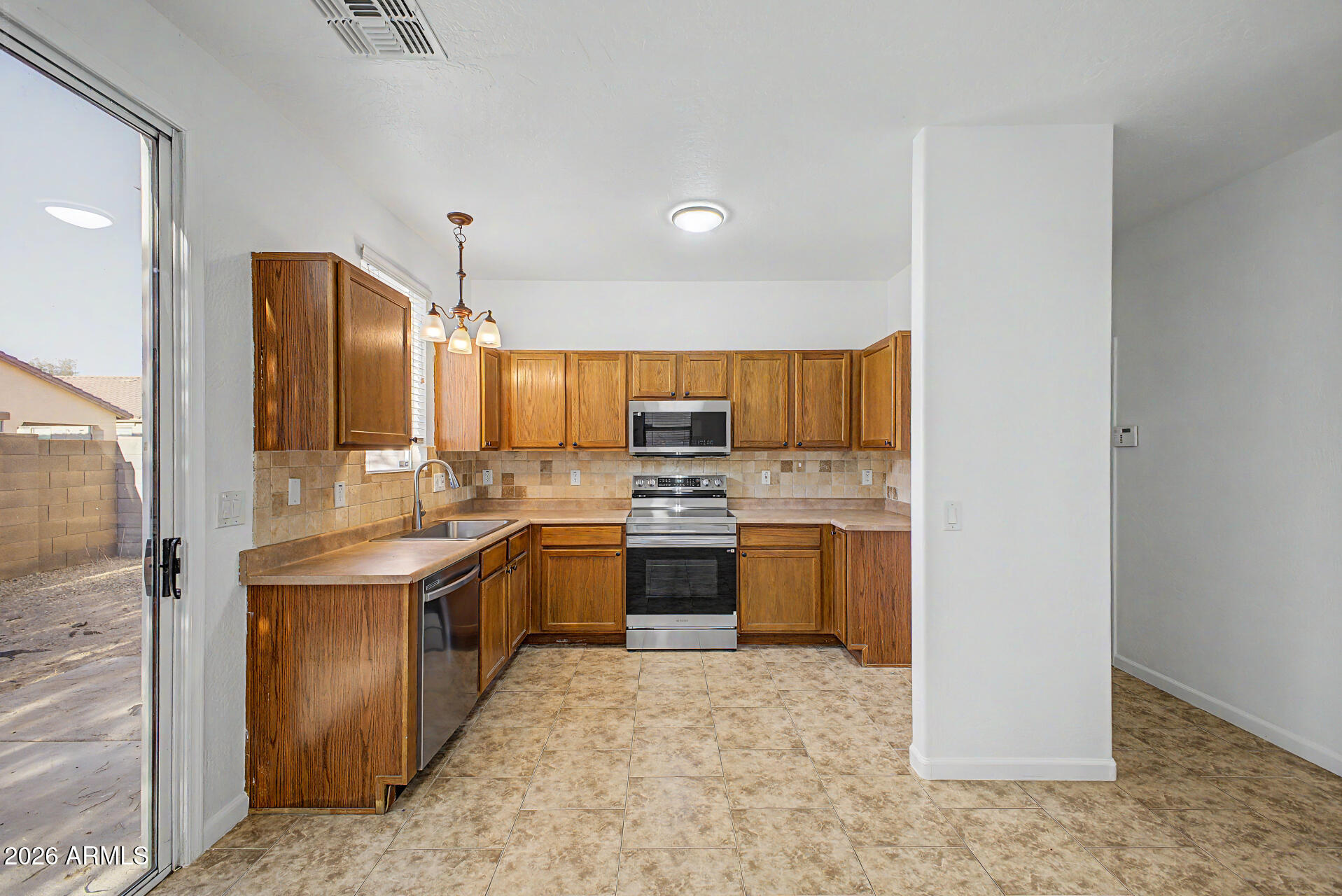 PALISADES AT COUNTRY PLACE - Residential