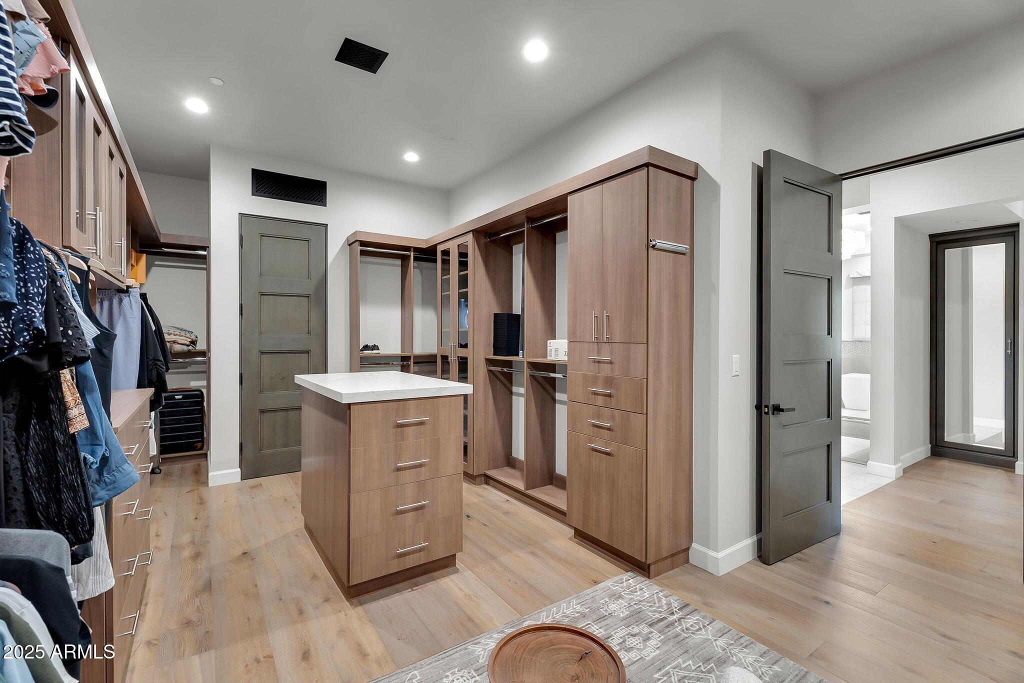 MIRABEL CLUB - Residential