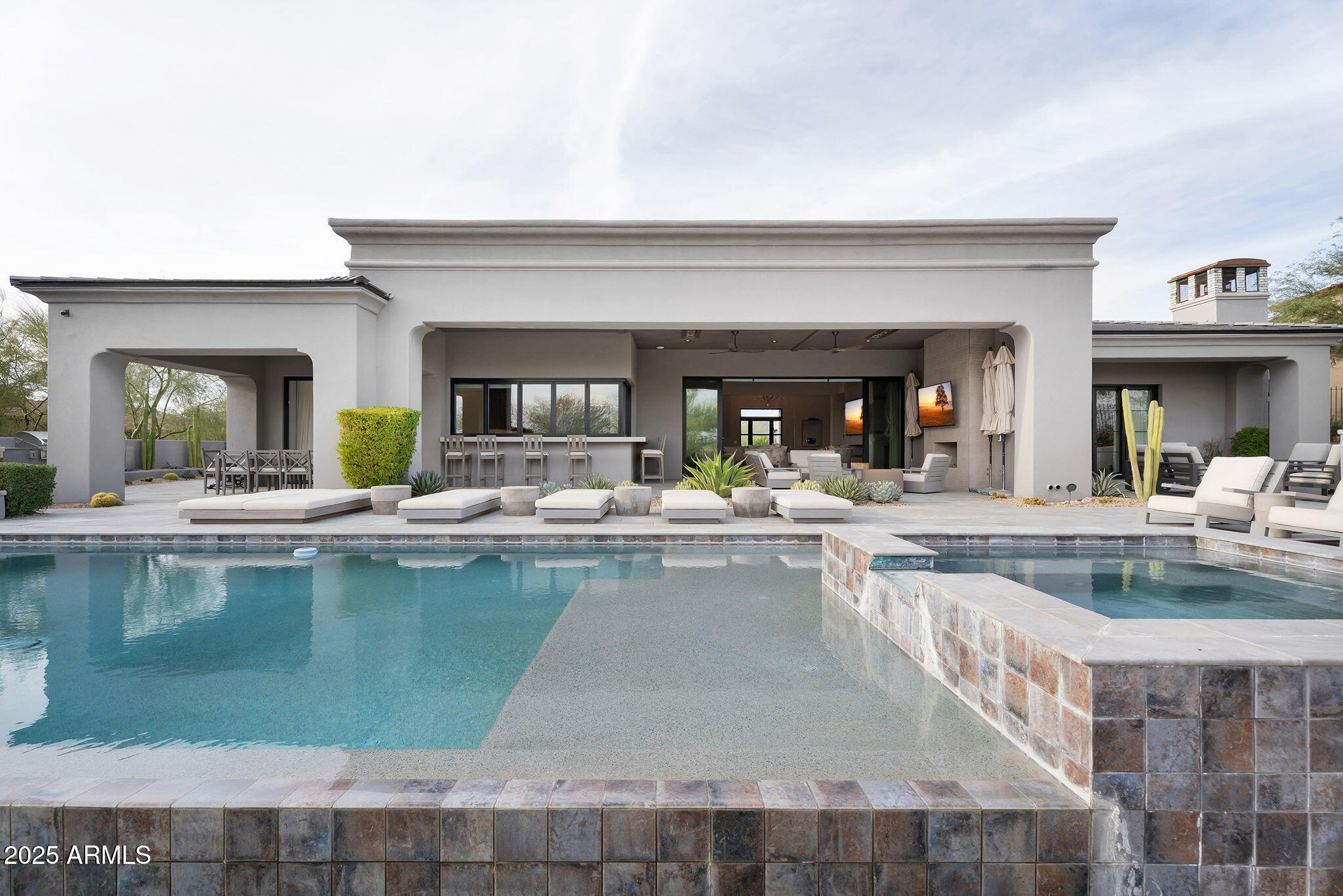 MIRABEL CLUB - Residential