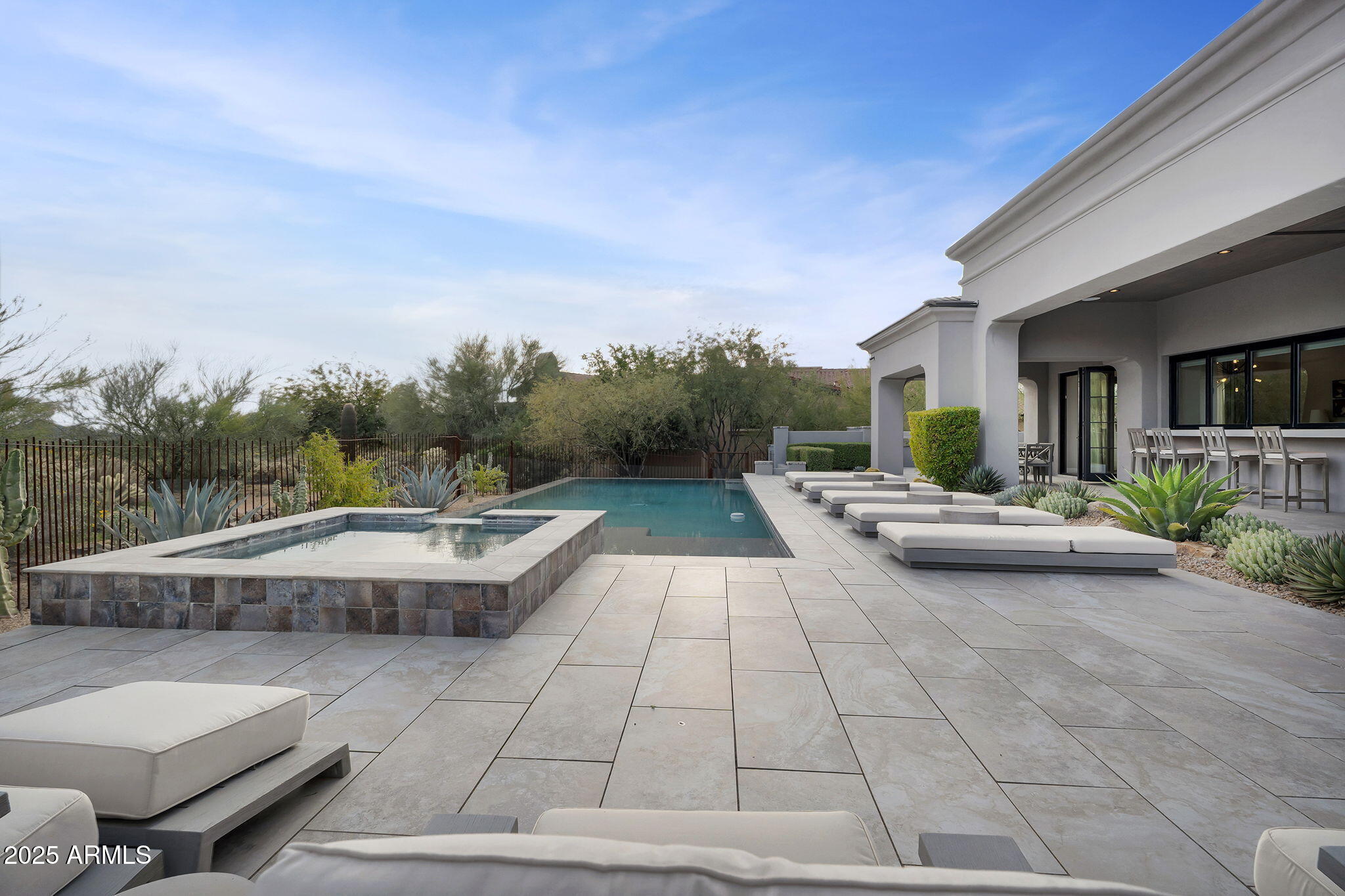 MIRABEL CLUB - Residential