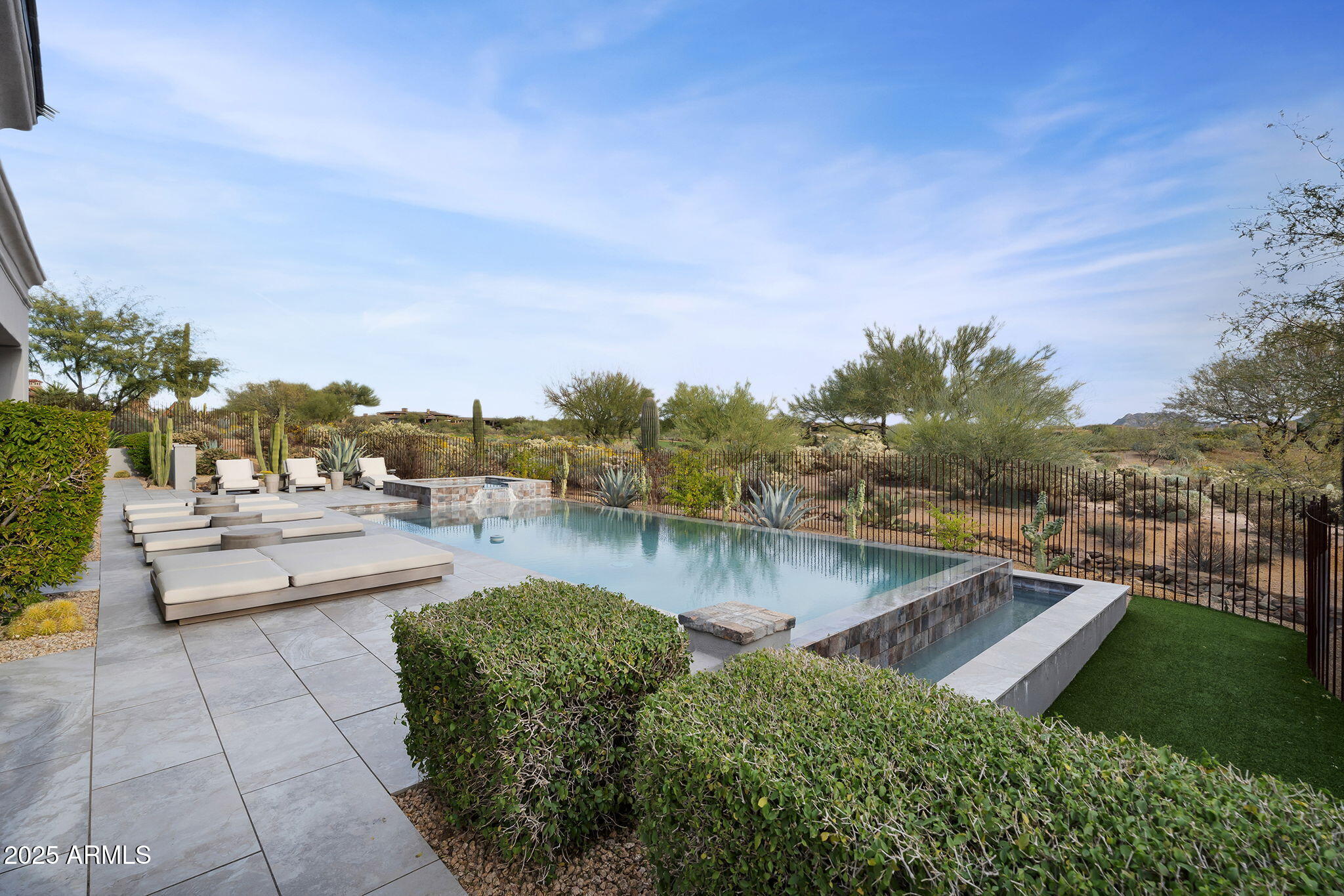 MIRABEL CLUB - Residential