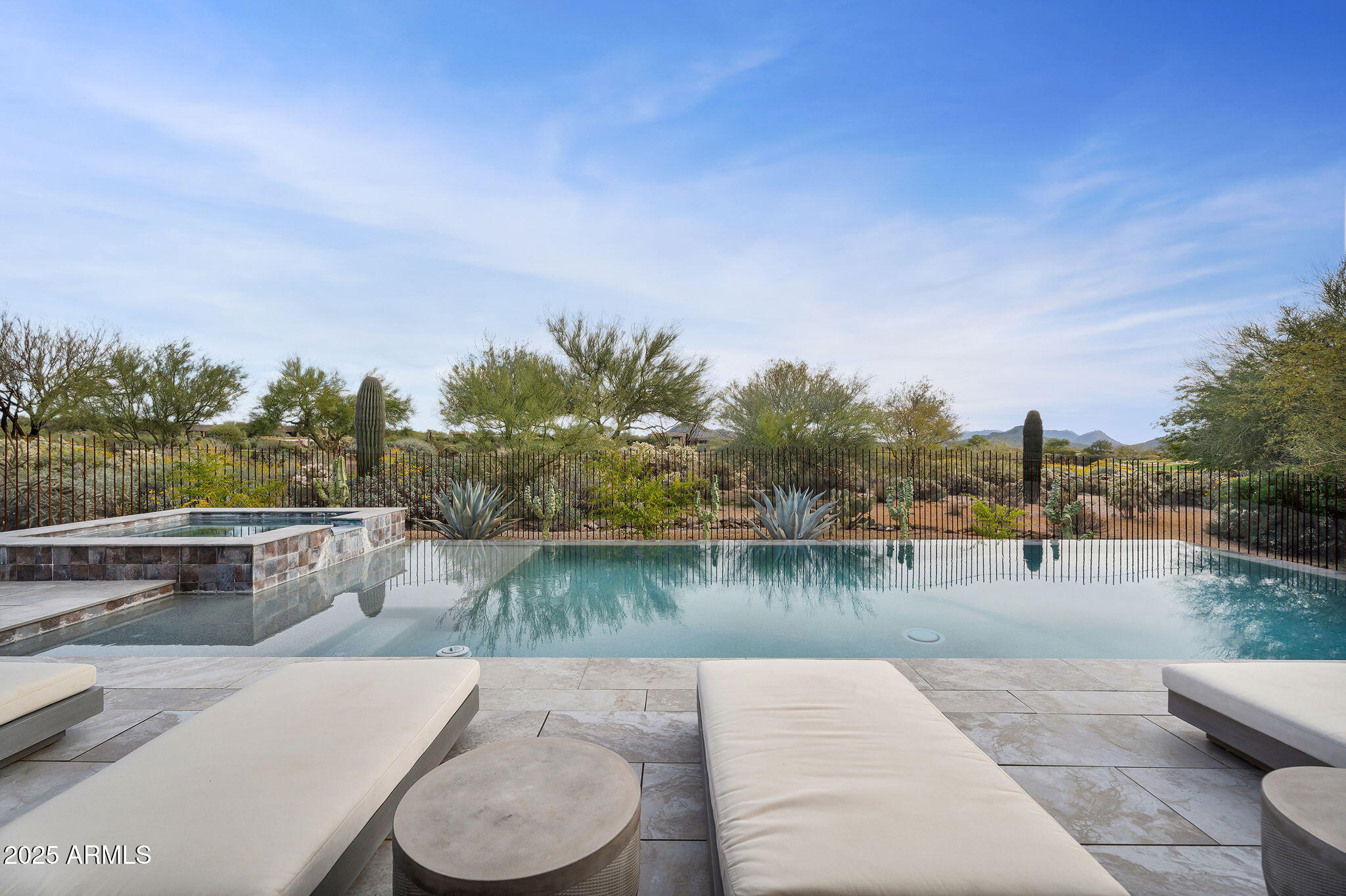 MIRABEL CLUB - Residential
