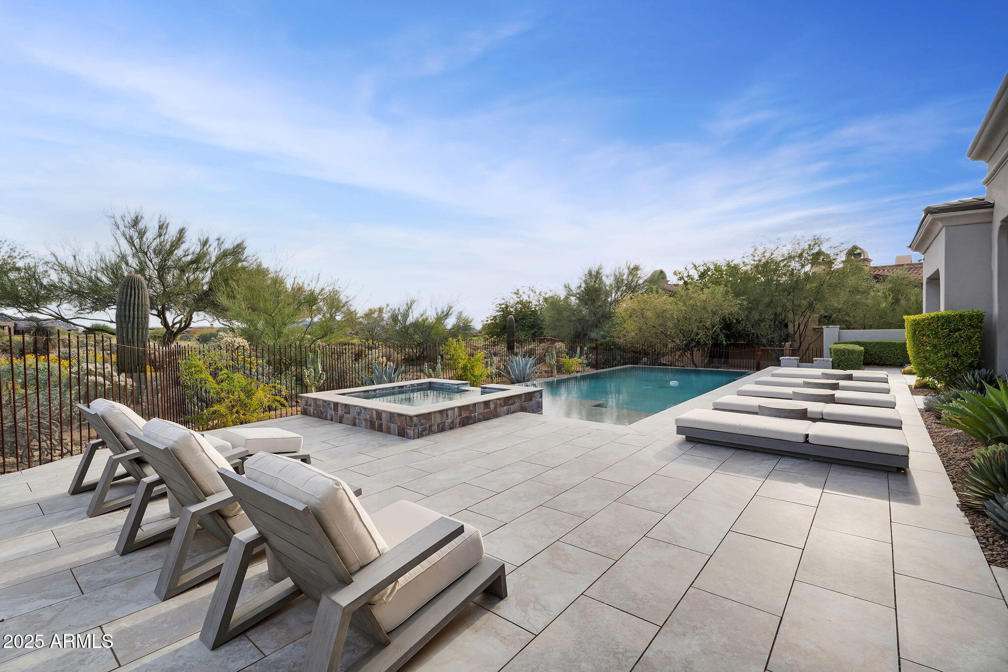 MIRABEL CLUB - Residential