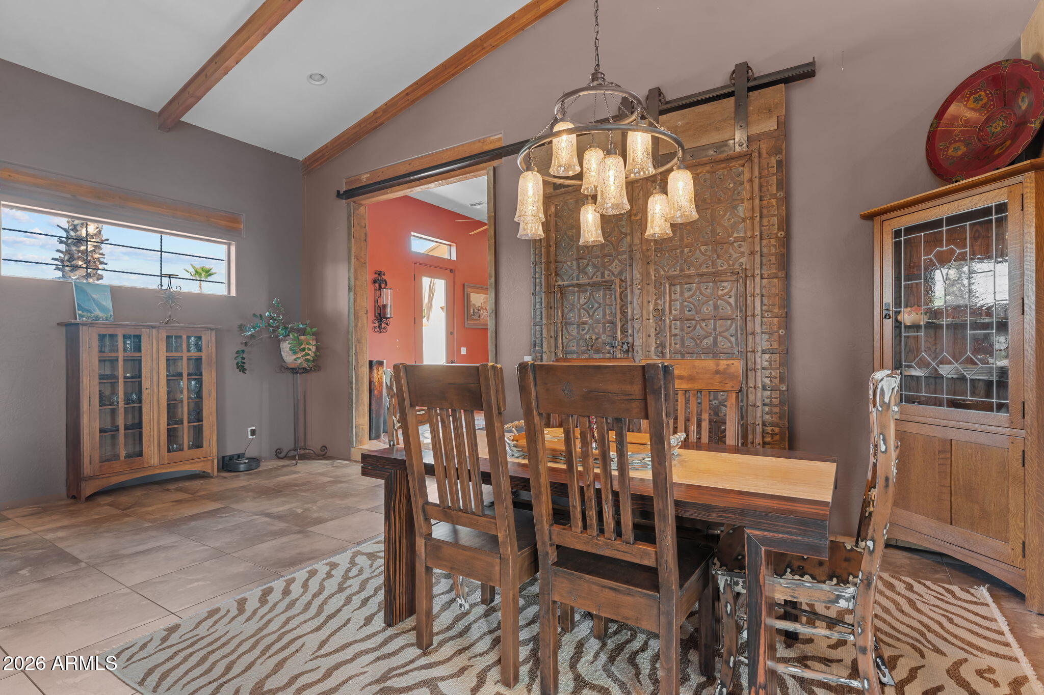 Rio Vista Hills with 5 horse pens - Residential