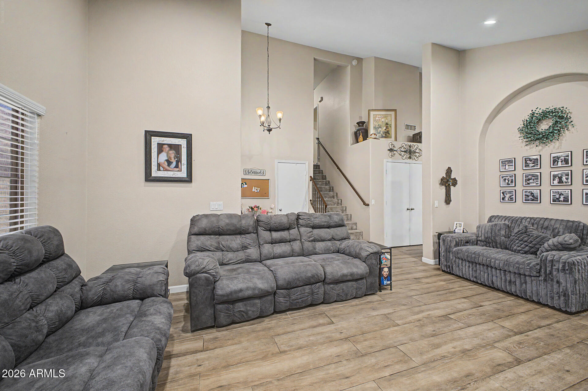 EAGLE RIDGE - Residential