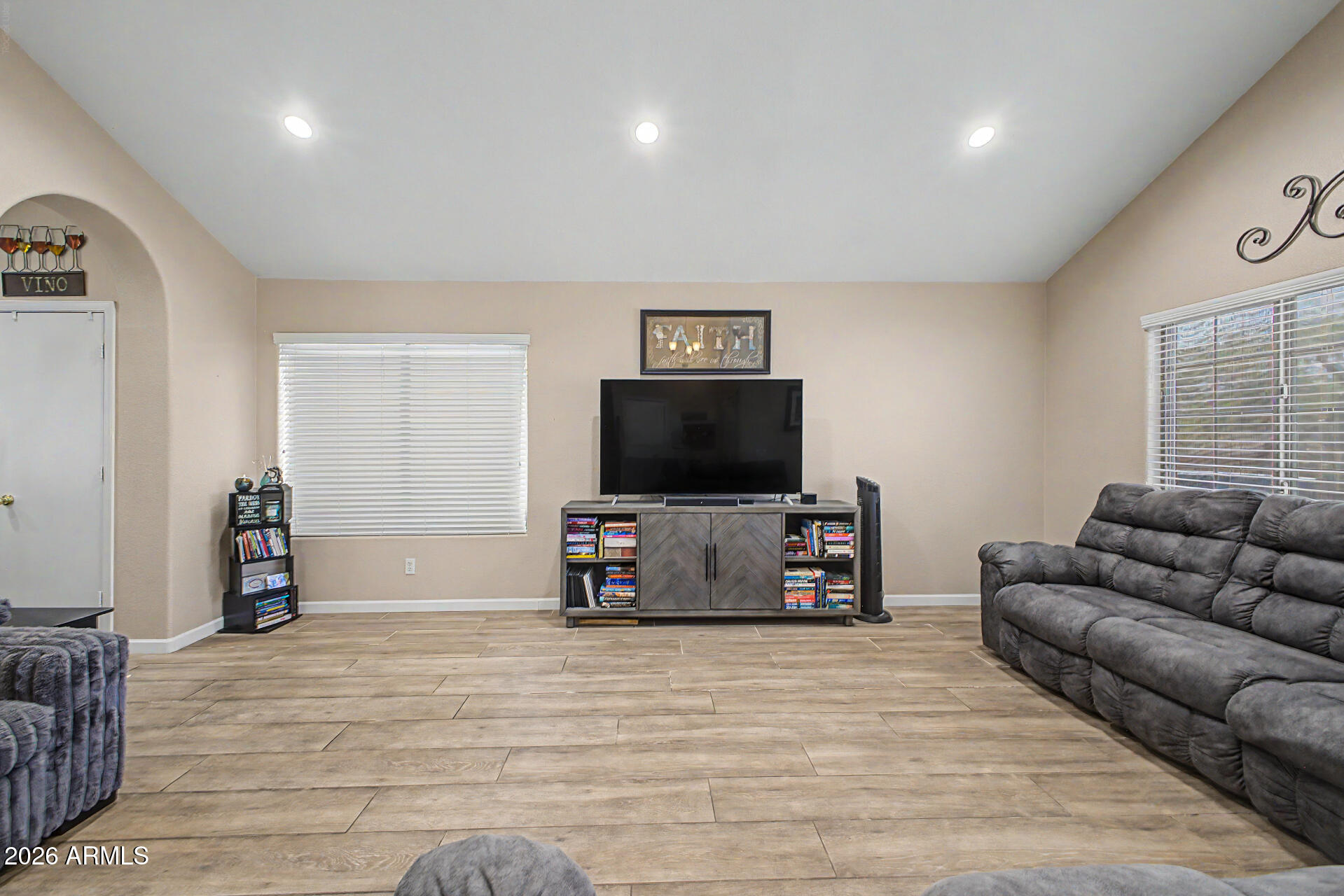 EAGLE RIDGE - Residential