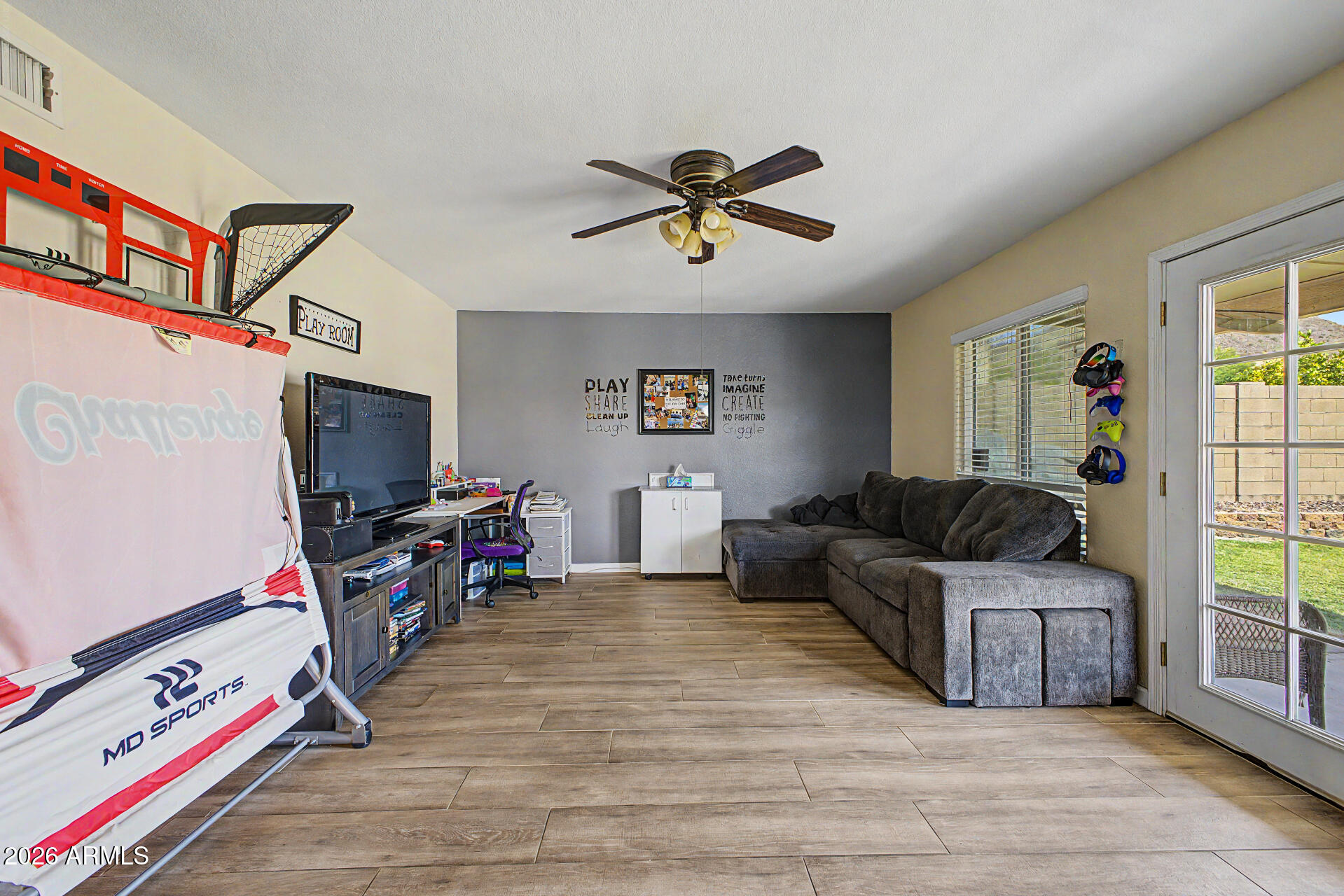 EAGLE RIDGE - Residential