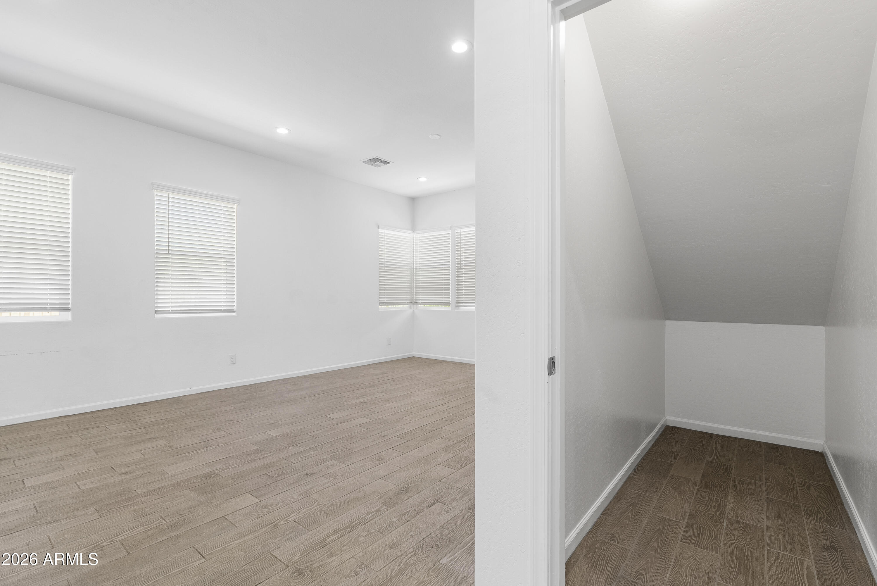 BELLA ROSA AT CANYON TRAILS AMD - Residential