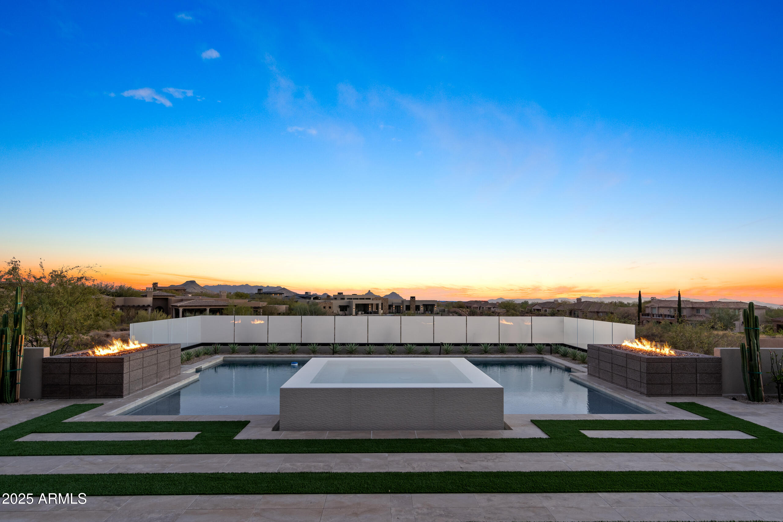 MIRABEL CLUB - Residential