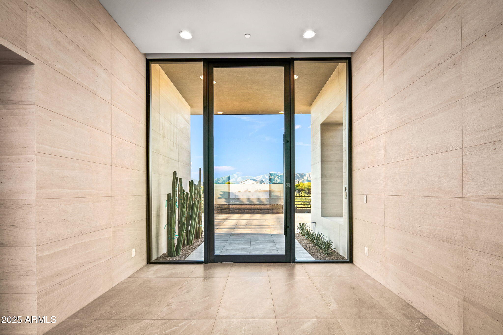 MIRABEL CLUB - Residential