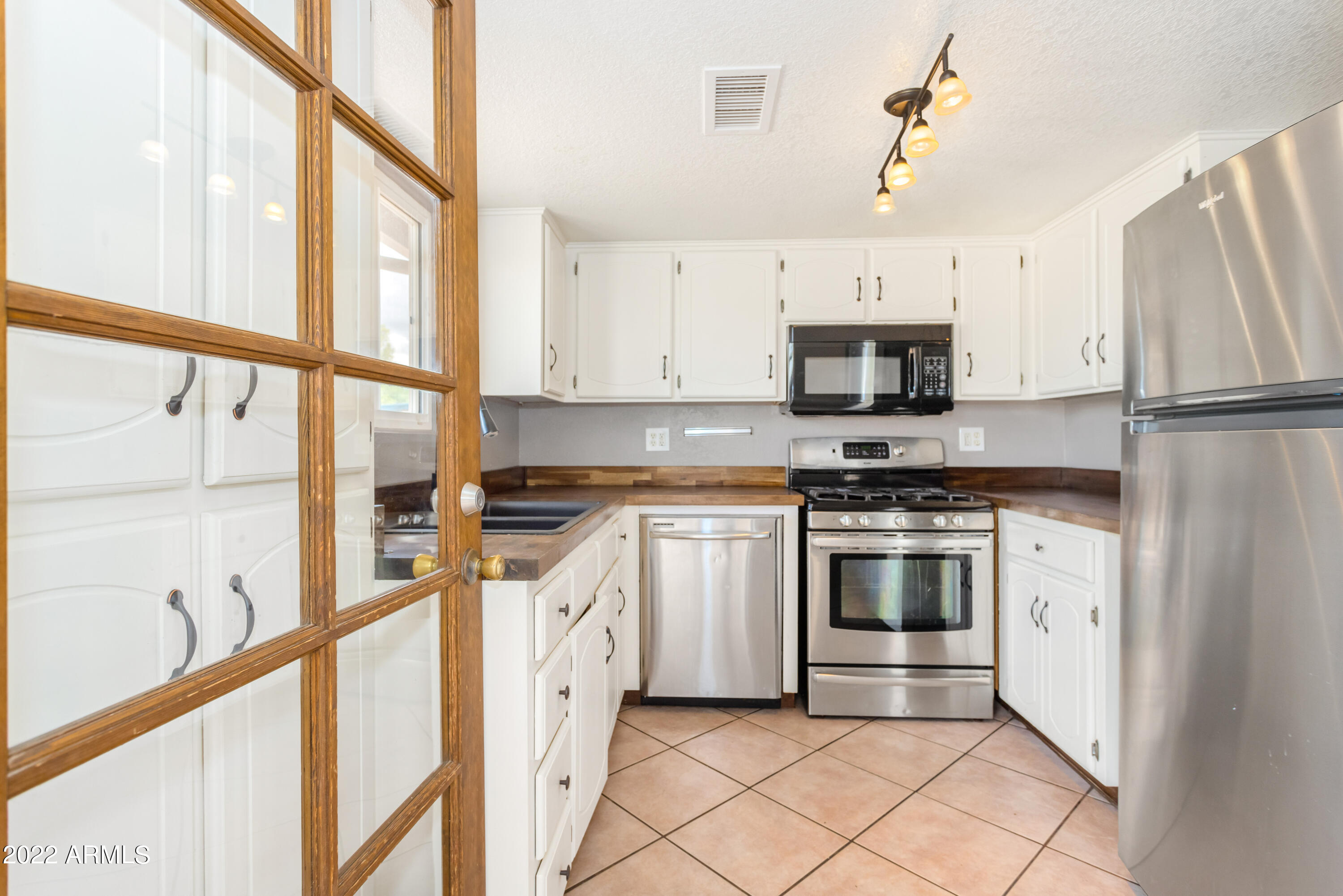 TRACT UNIT 115 AMD - Residential