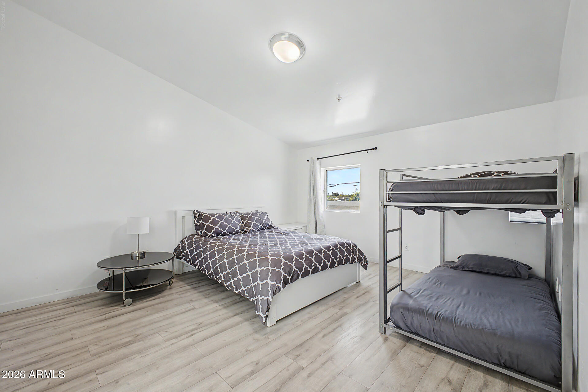 VALE CONDOMINIUMS - Residential