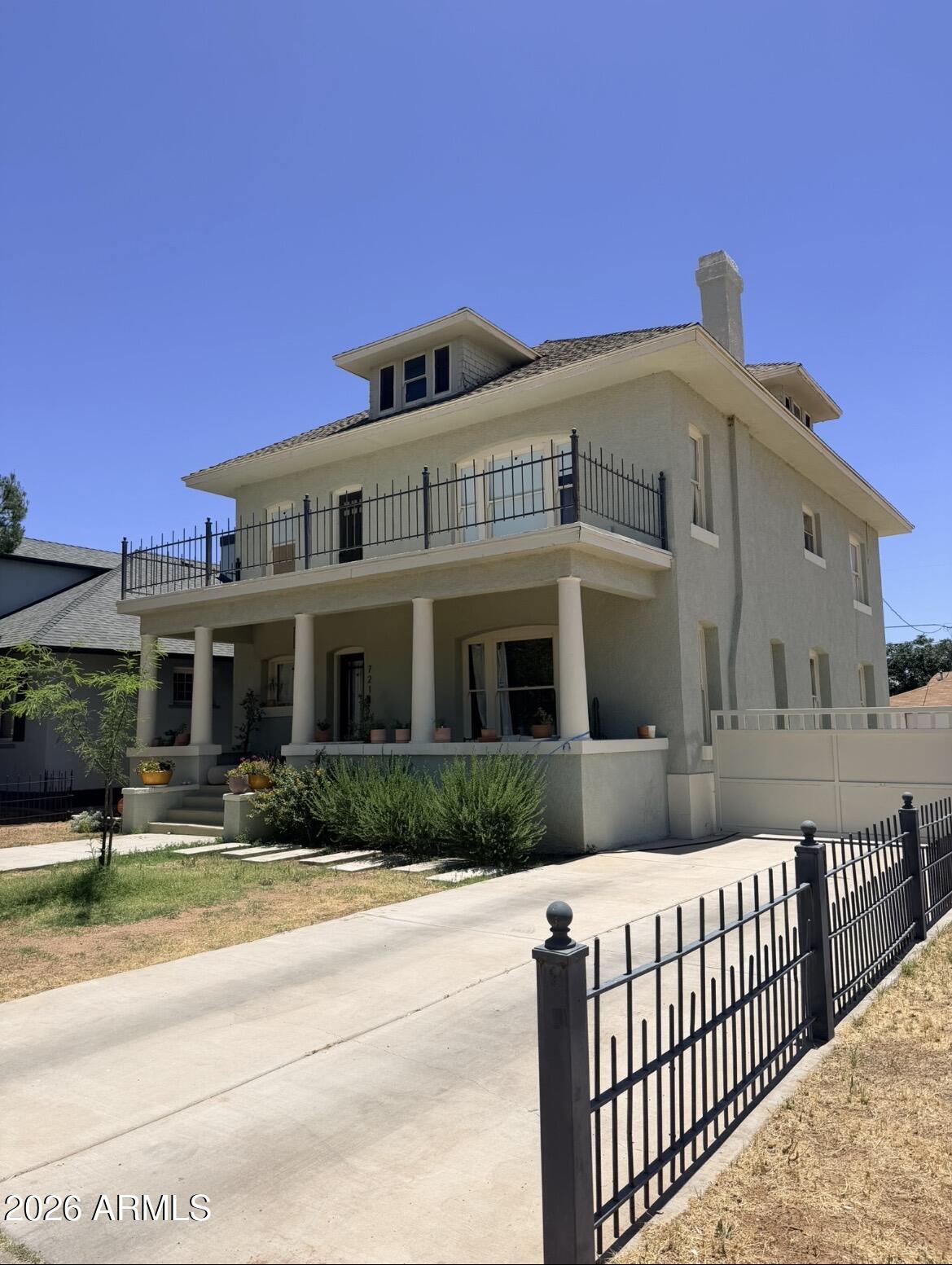 DOUGLAS - Residential