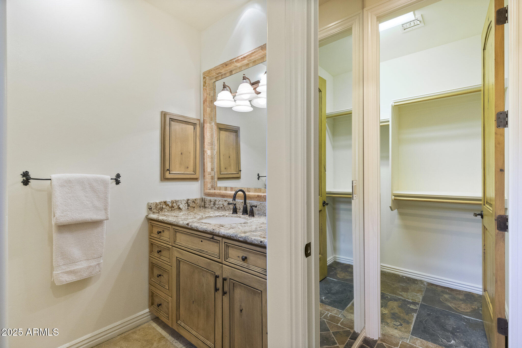PORTALES DEL SOL - Residential