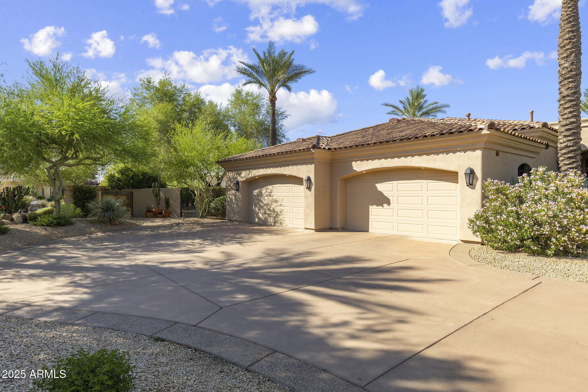 PORTALES DEL SOL - Residential