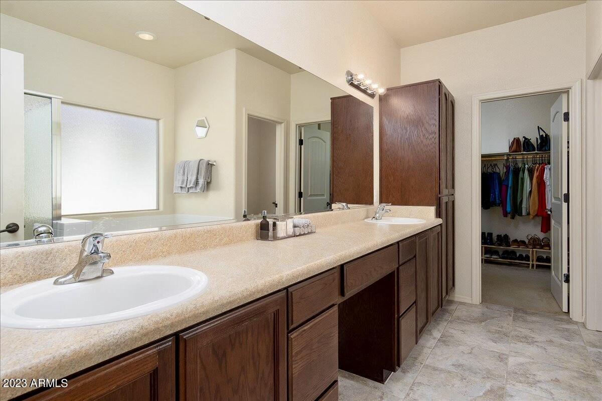 CHAPARRAL VILLAGE NORTH PHASE 6A LOT 427 SEC 5-22-21 0.121AC - Residential