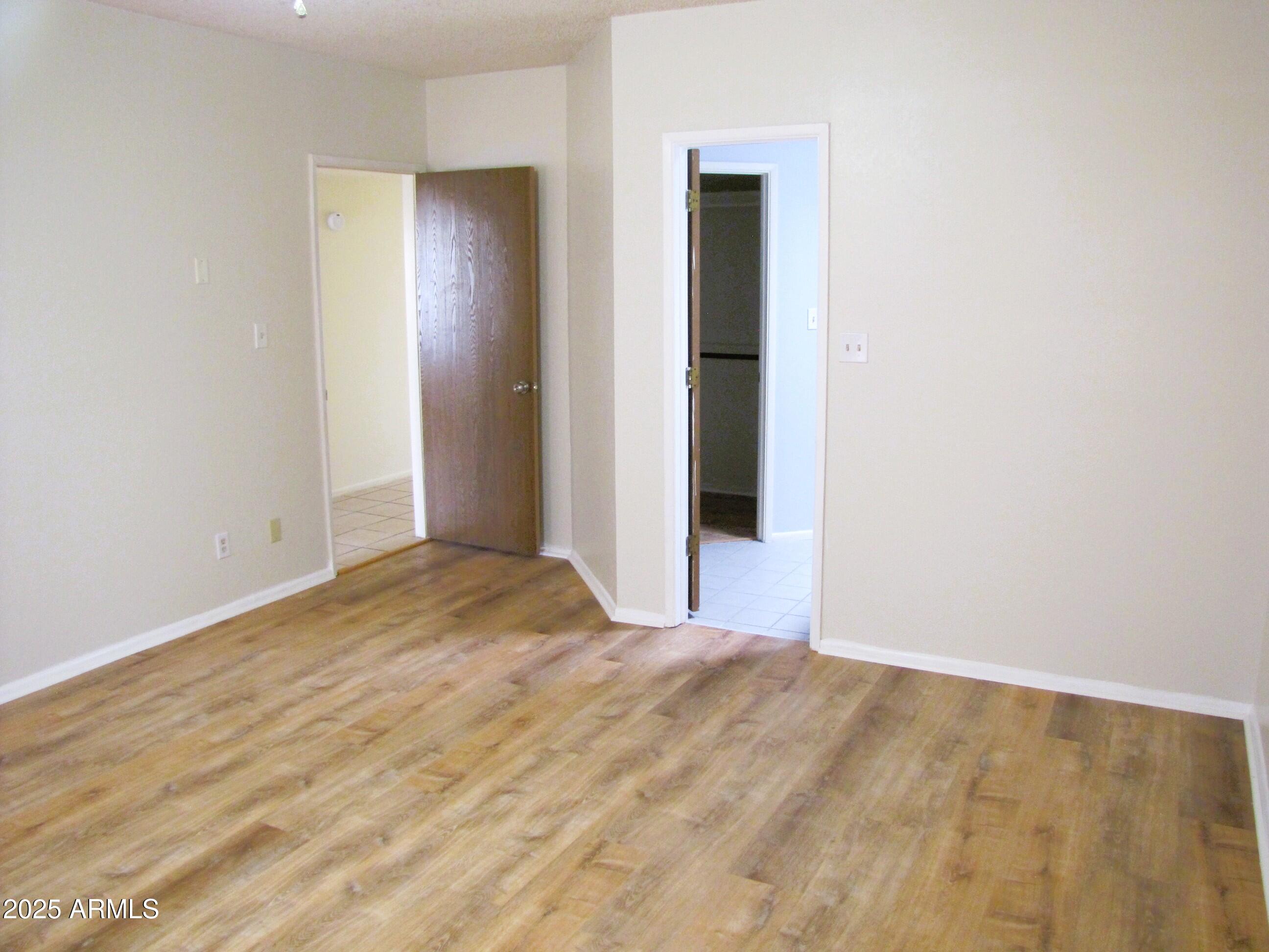 TOWN & COUNTRY ESTATES 12 - Residential Lease