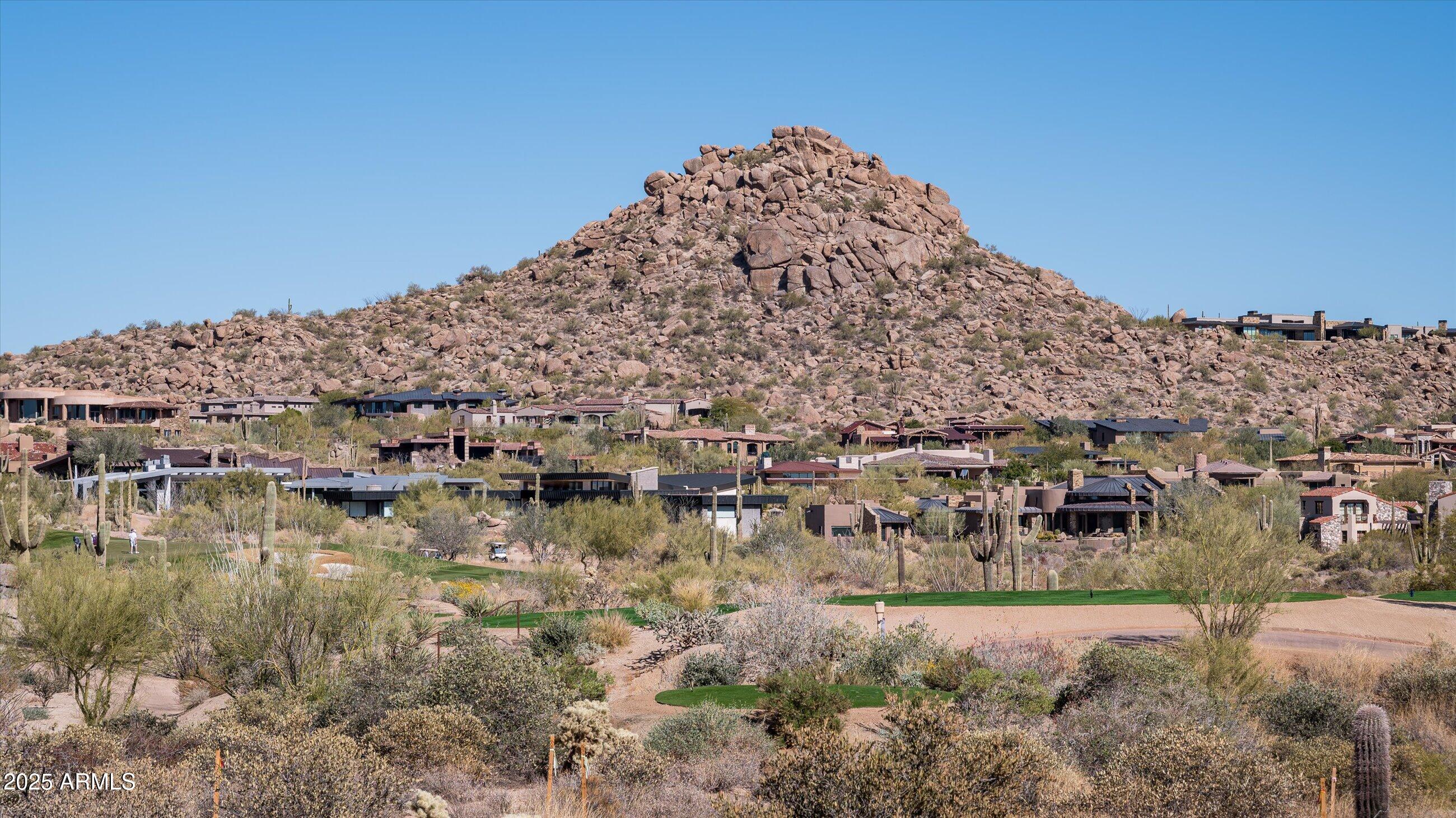 ESTANCIA - Land