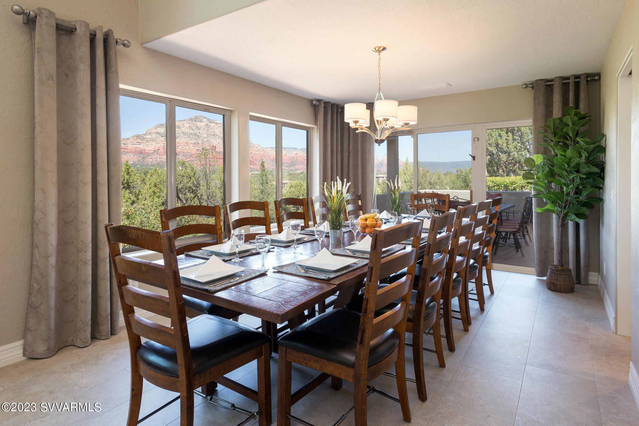 Las Lomas 1 - 2 - Residential